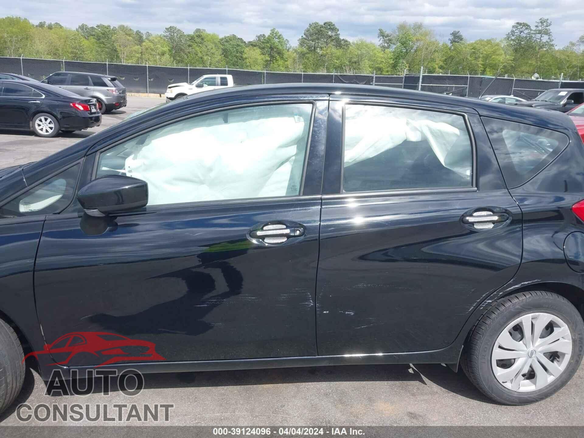 NISSAN VERSA NOTE 2017 - 3N1CE2CP1HL376033