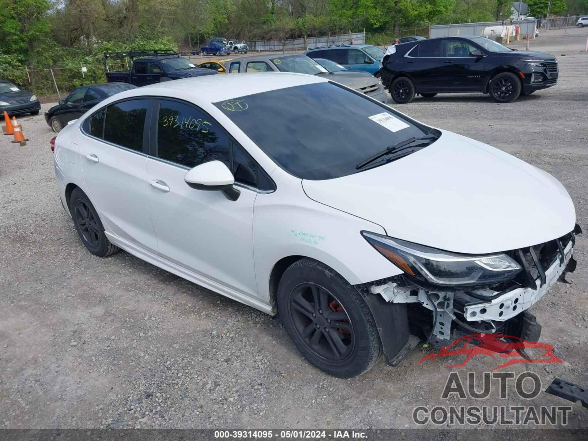 CHEVROLET CRUZE 2017 - 1G1BE5SM3H7248620