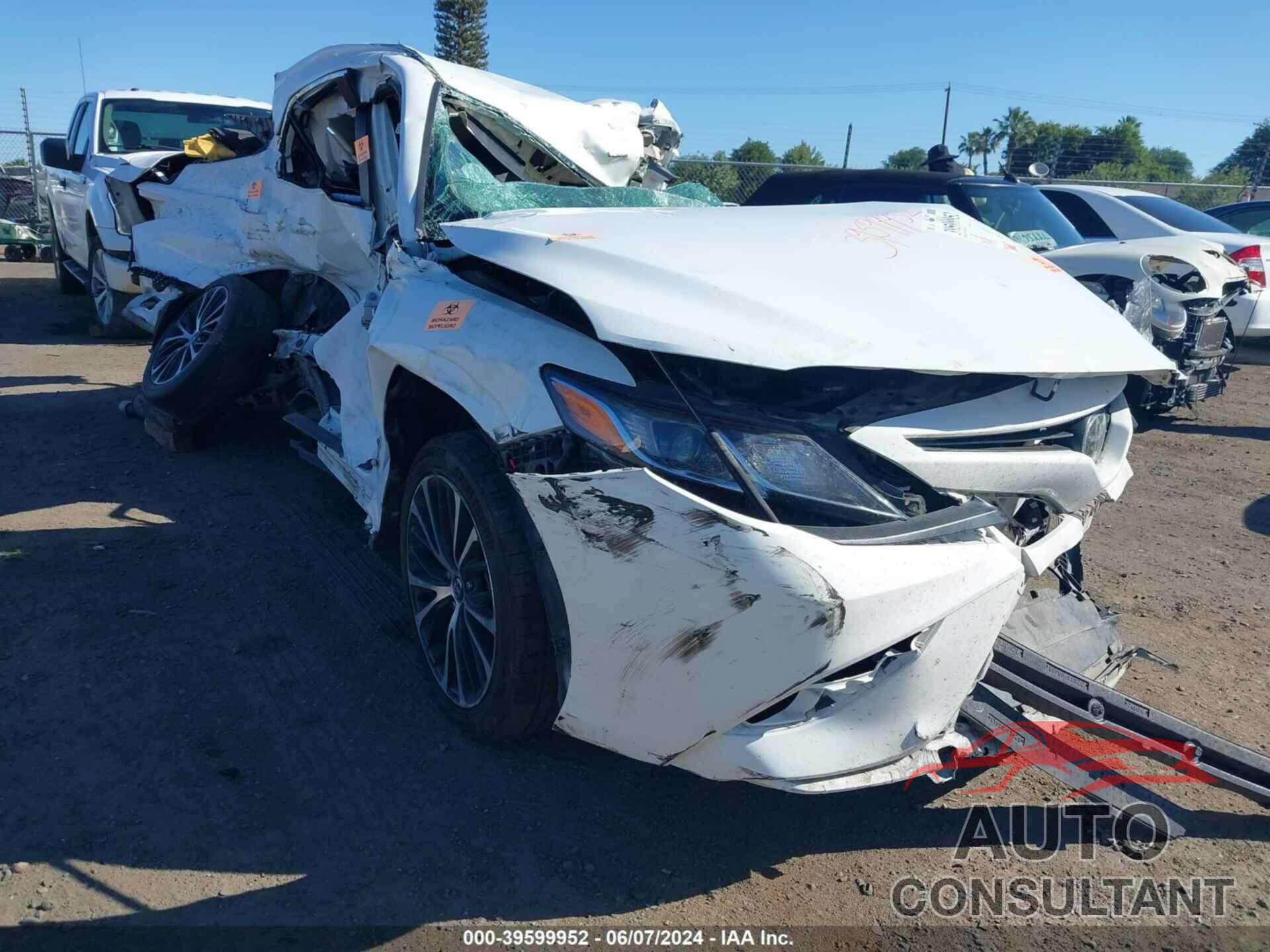 TOYOTA CAMRY 2020 - 4T1G11AK7LU355855