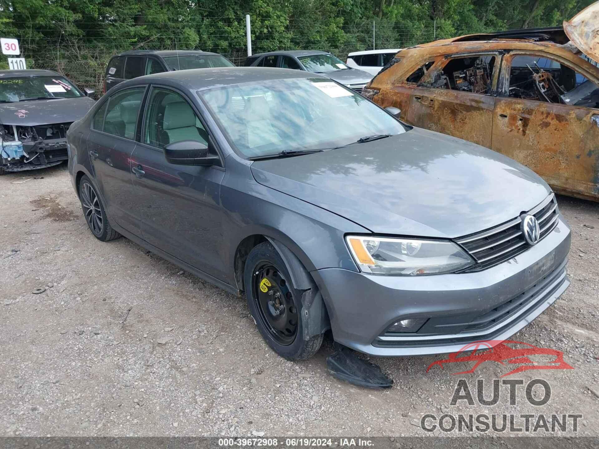 VOLKSWAGEN JETTA 2016 - 3VWD17AJ5GM215604