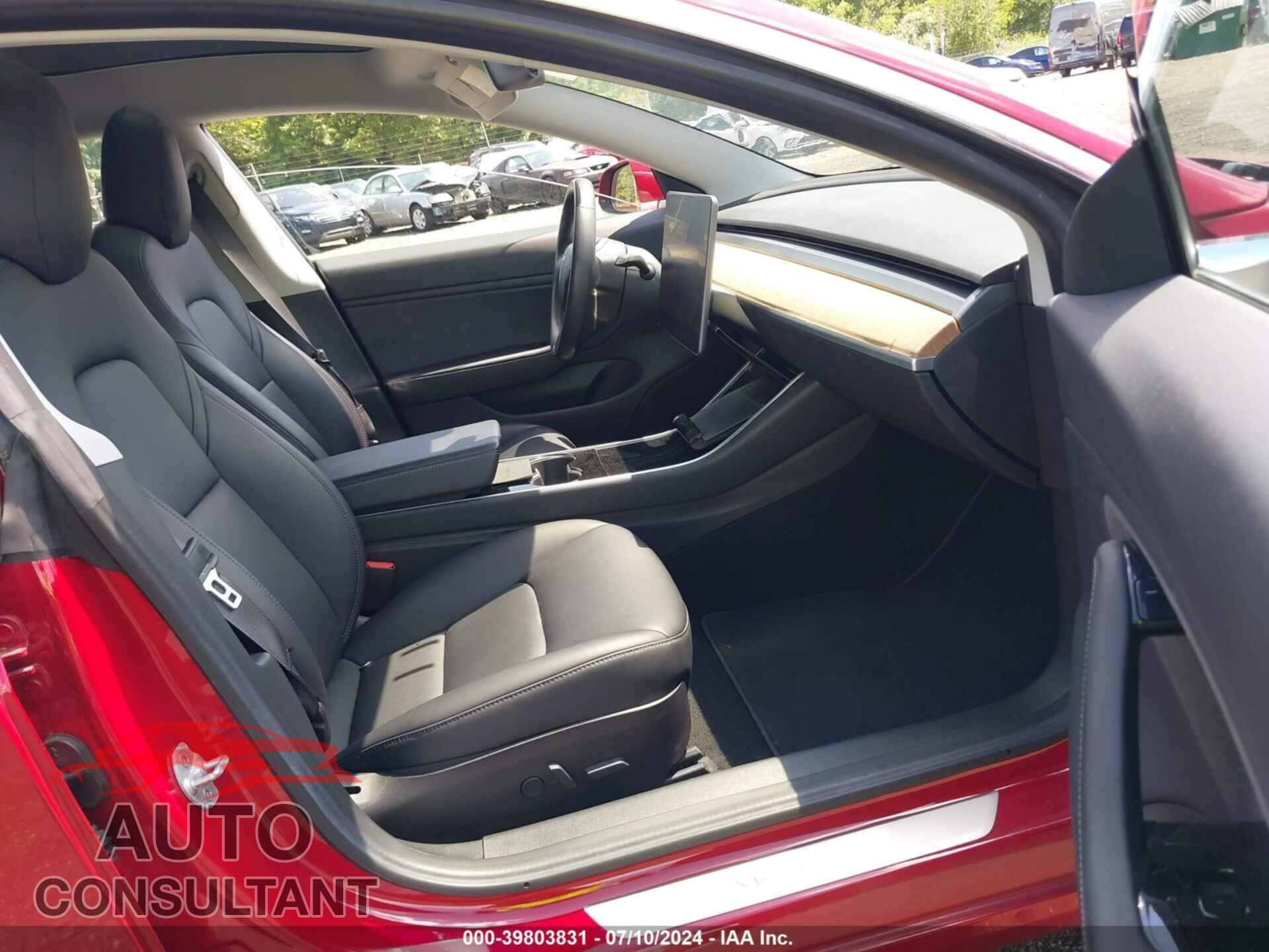 TESLA MODEL 3 2018 - 5YJ3E1EA2JF032134
