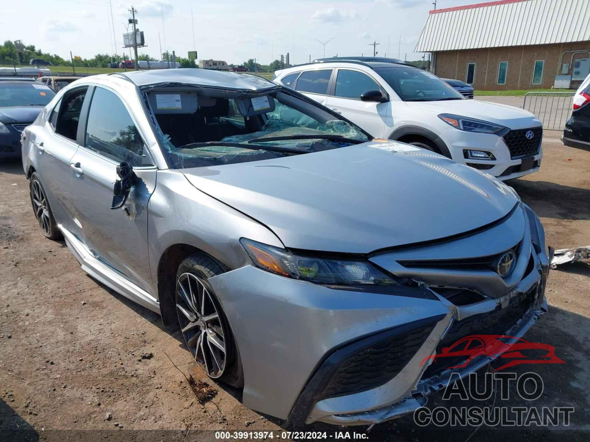TOYOTA CAMRY 2023 - 4T1G11AK7PU729211
