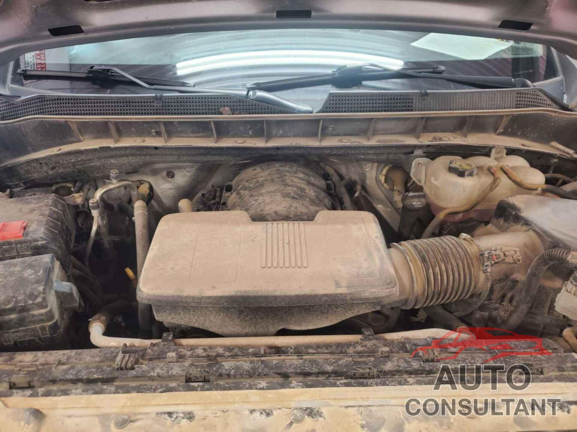 CHEVROLET SILVERADO 1500 2019 - 1GCUYAEF8KZ260089