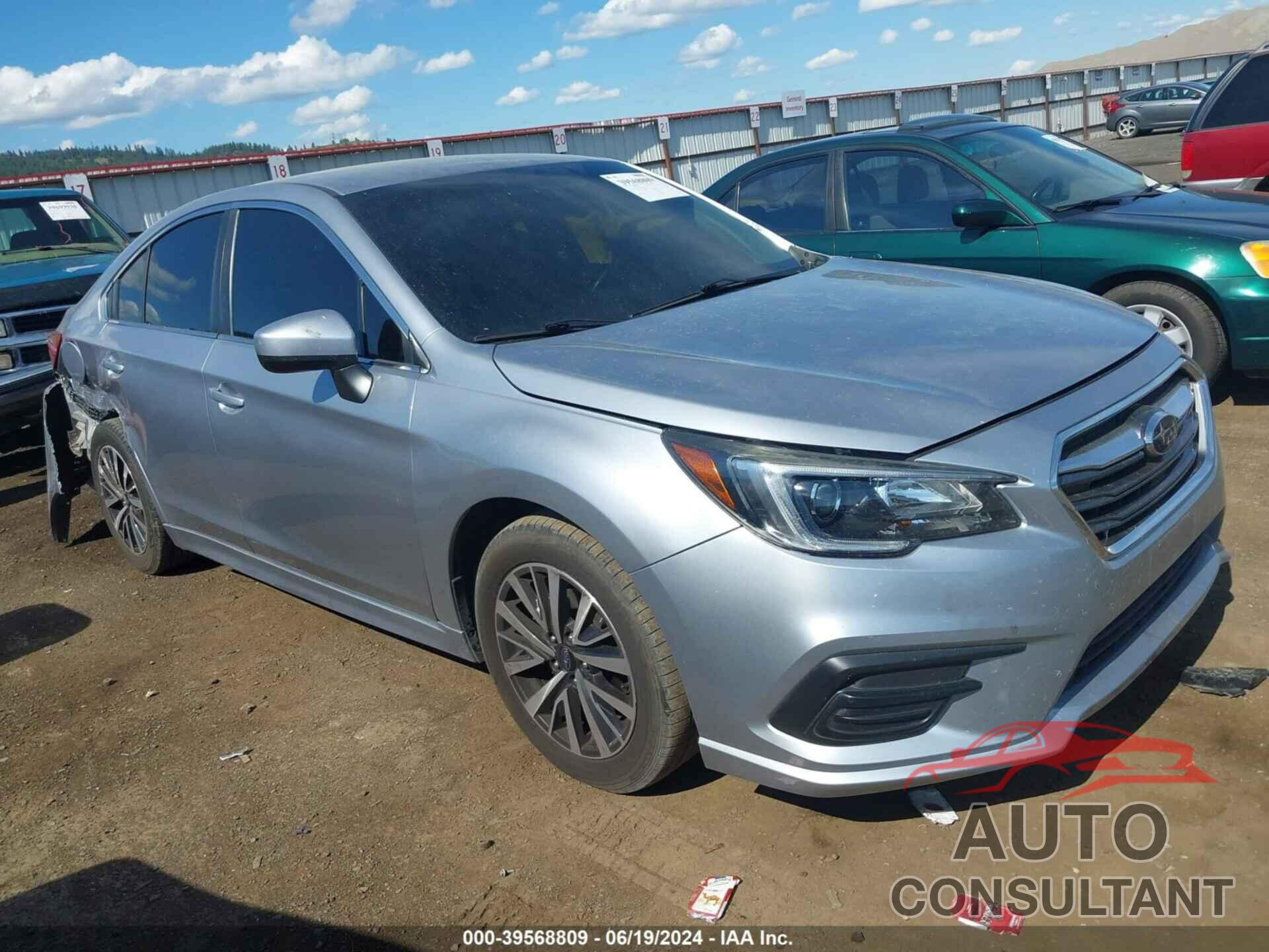 SUBARU LEGACY 2018 - 4S3BNAC68J3013174