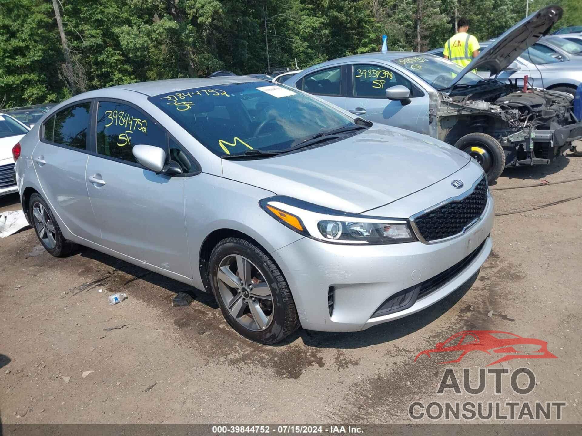 KIA FORTE 2018 - 3KPFL4A72JE253480