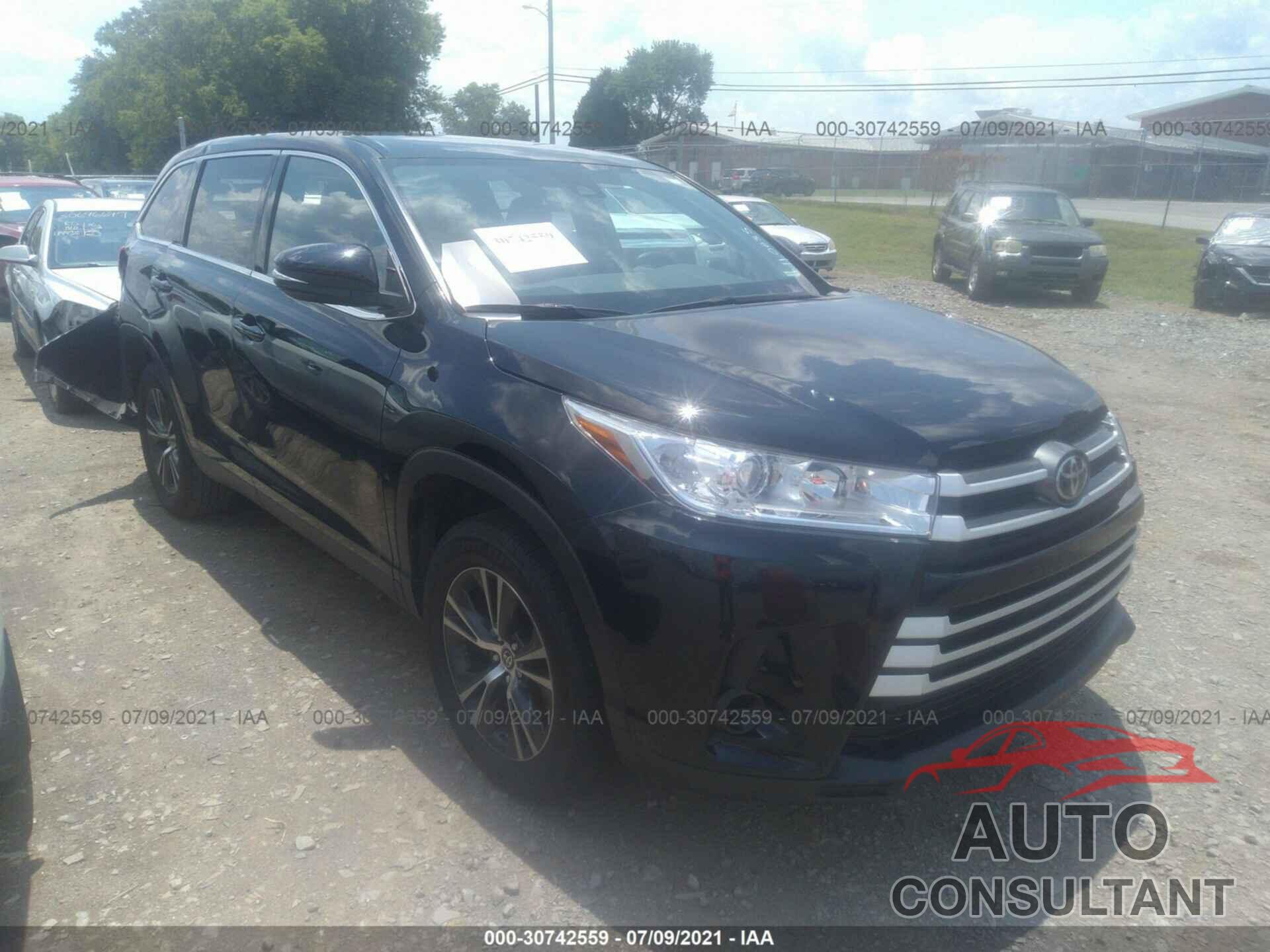 TOYOTA HIGHLANDER 2019 - 5TDZARFH1KS060035