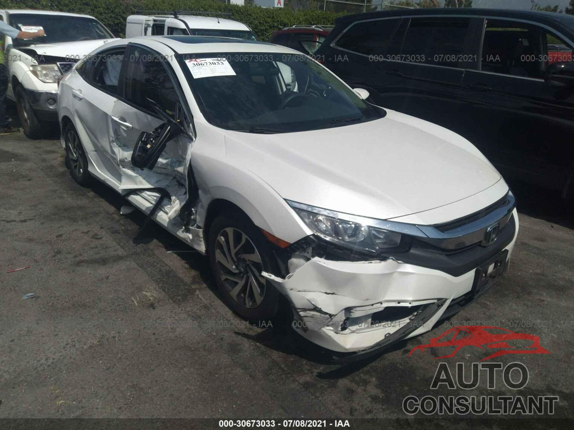 HONDA CIVIC SEDAN 2018 - 19XFC2F74JE206206