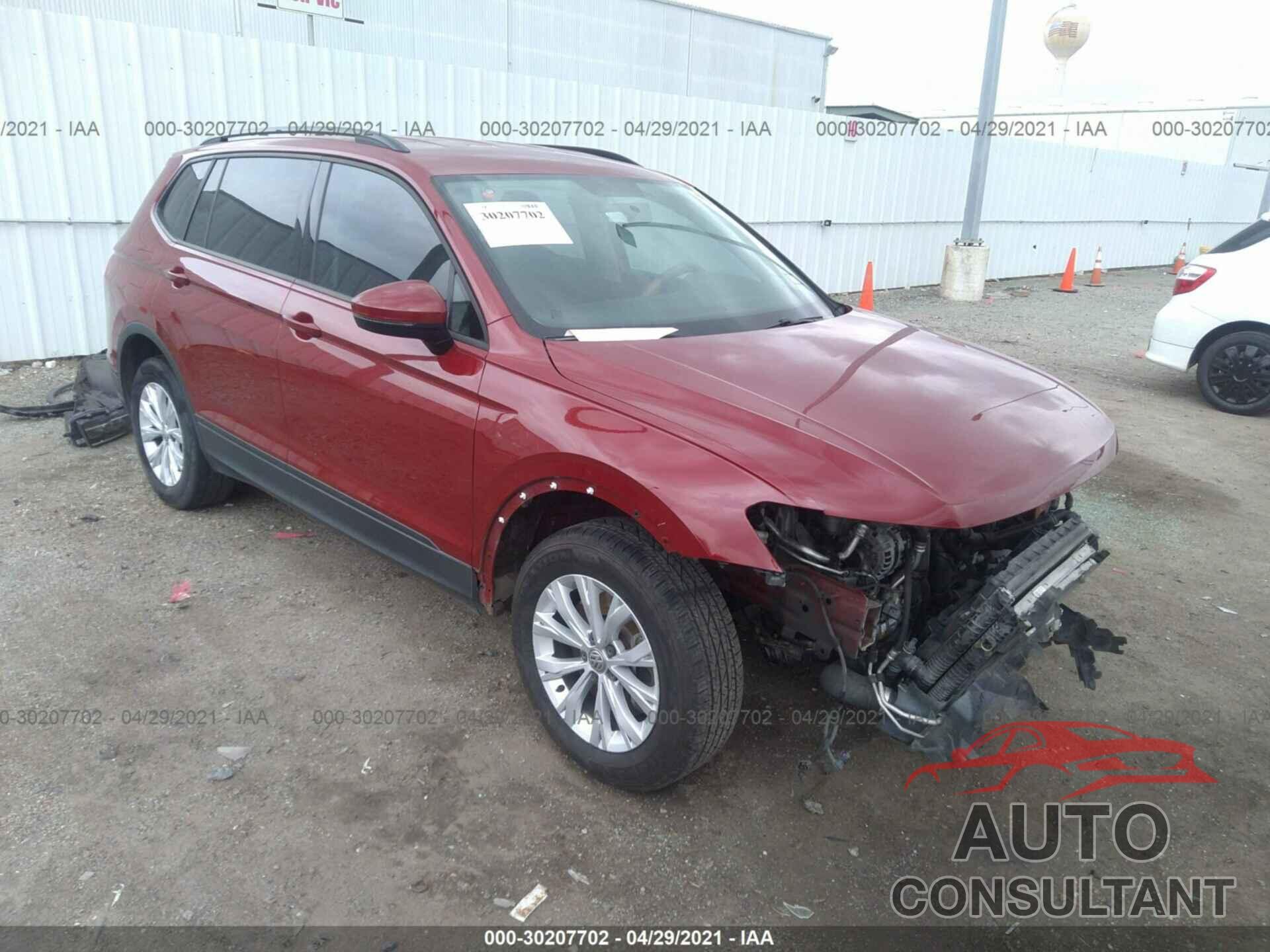 VOLKSWAGEN TIGUAN 2018 - 3VV1B7AX6JM035595