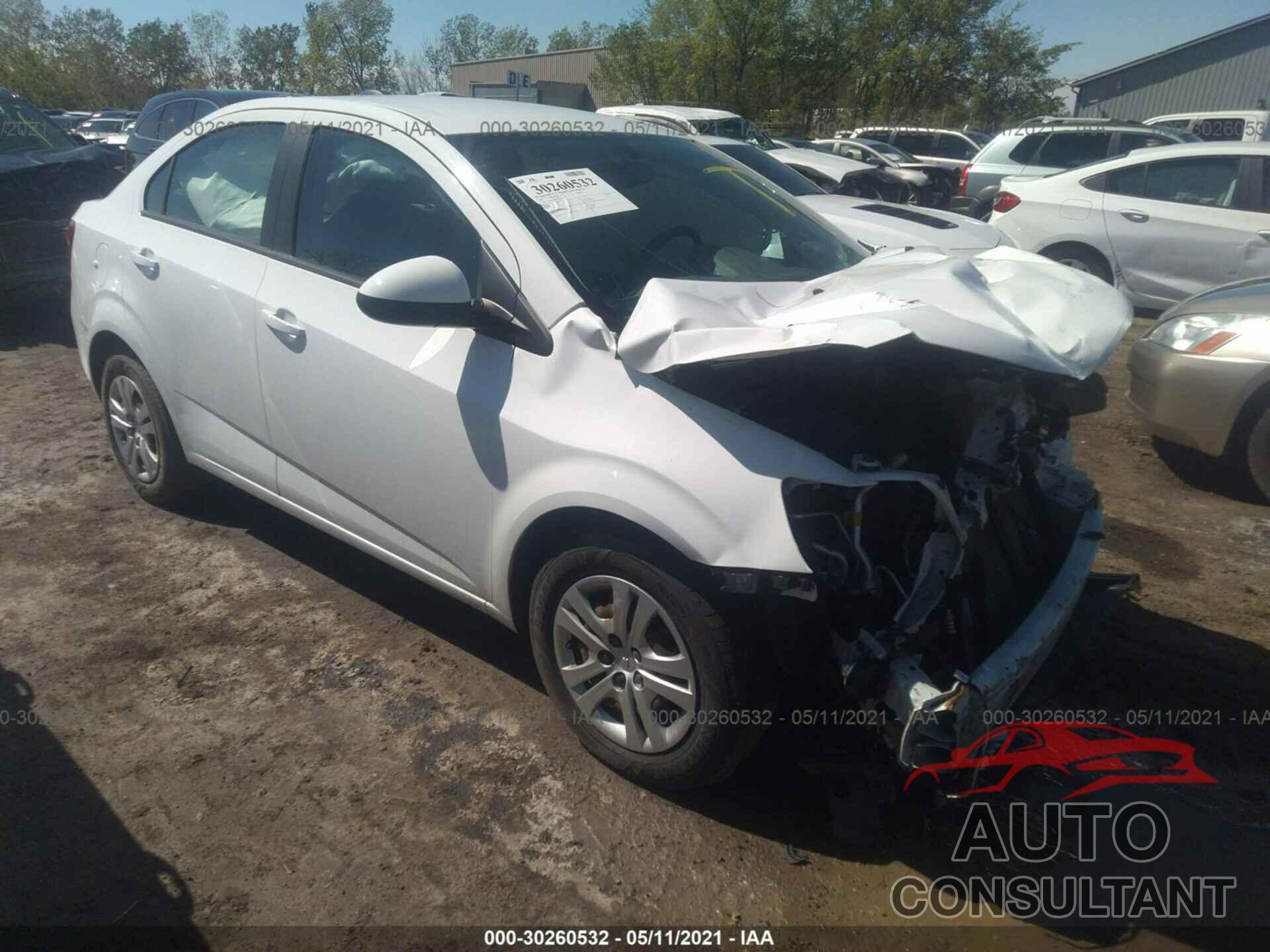 CHEVROLET SONIC 2017 - 1G1JB5SH9H4105549