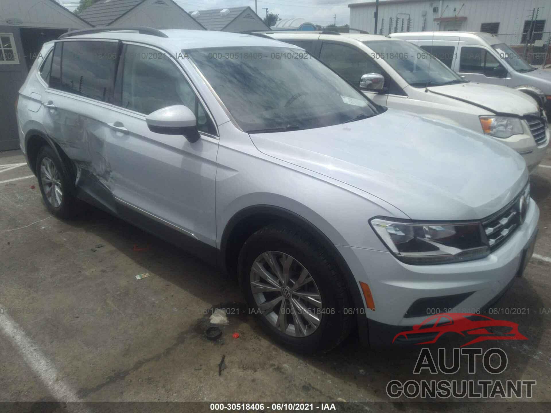 VOLKSWAGEN TIGUAN 2018 - 3VV3B7AX6JM067410