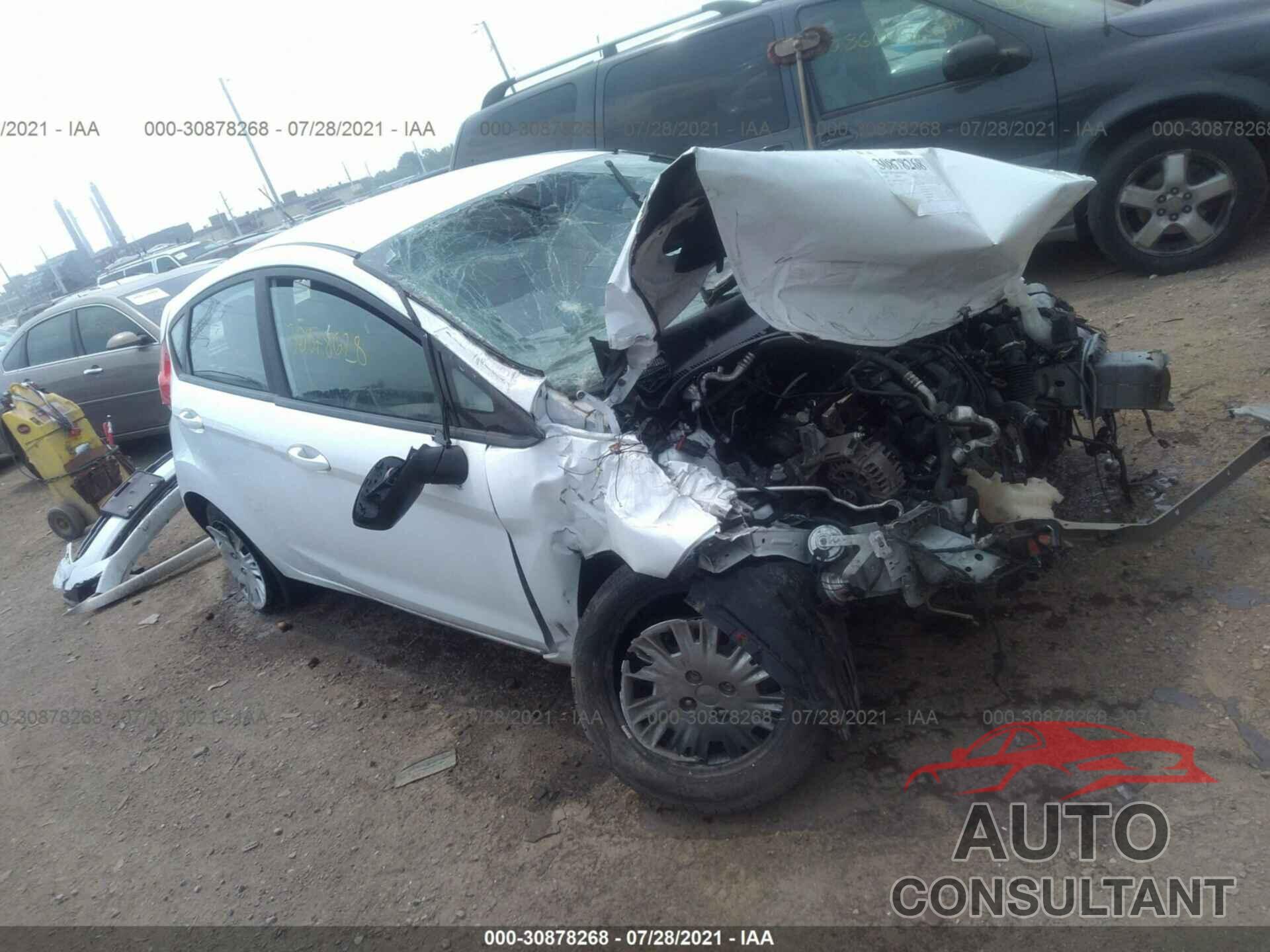 FORD FIESTA 2016 - 3FADP4TJ8GM172461