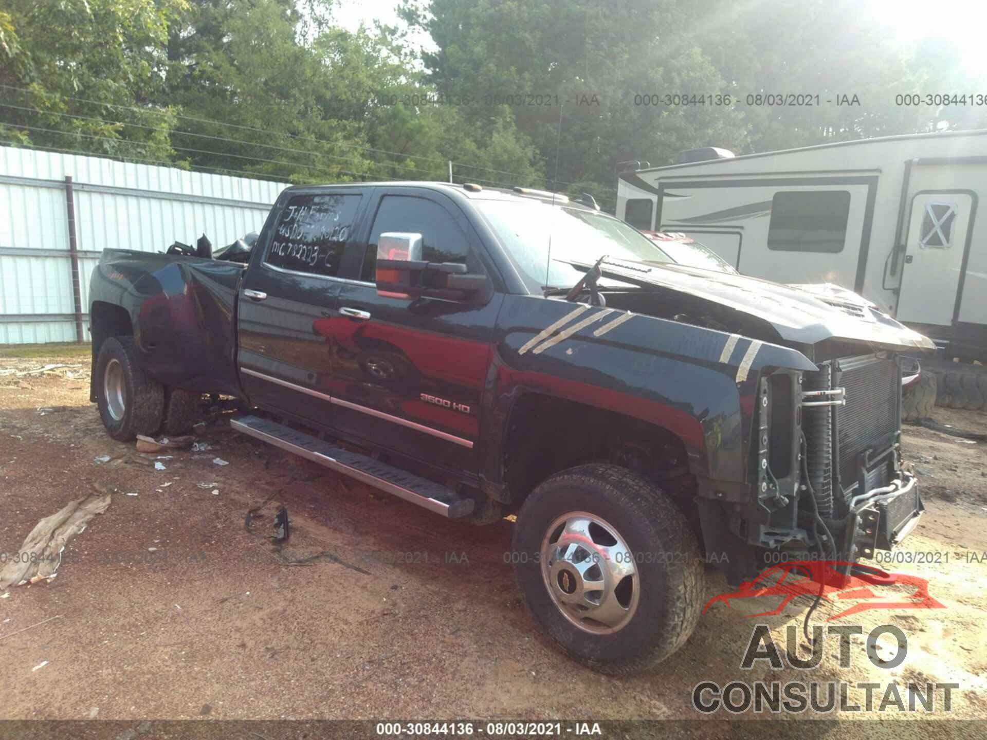 CHEVROLET SILVERADO 3500HD 2018 - 1GC4K0EY1JF288216