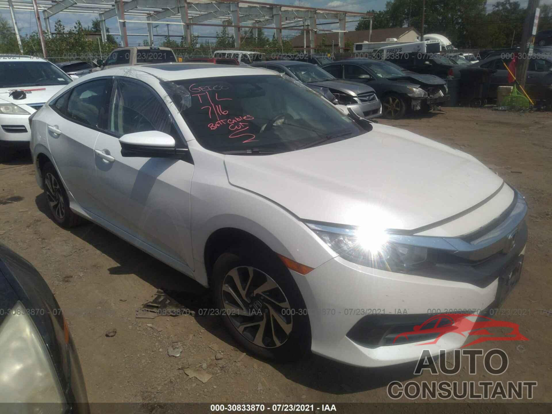 HONDA CIVIC SEDAN 2018 - 19XFC2F75JE205663