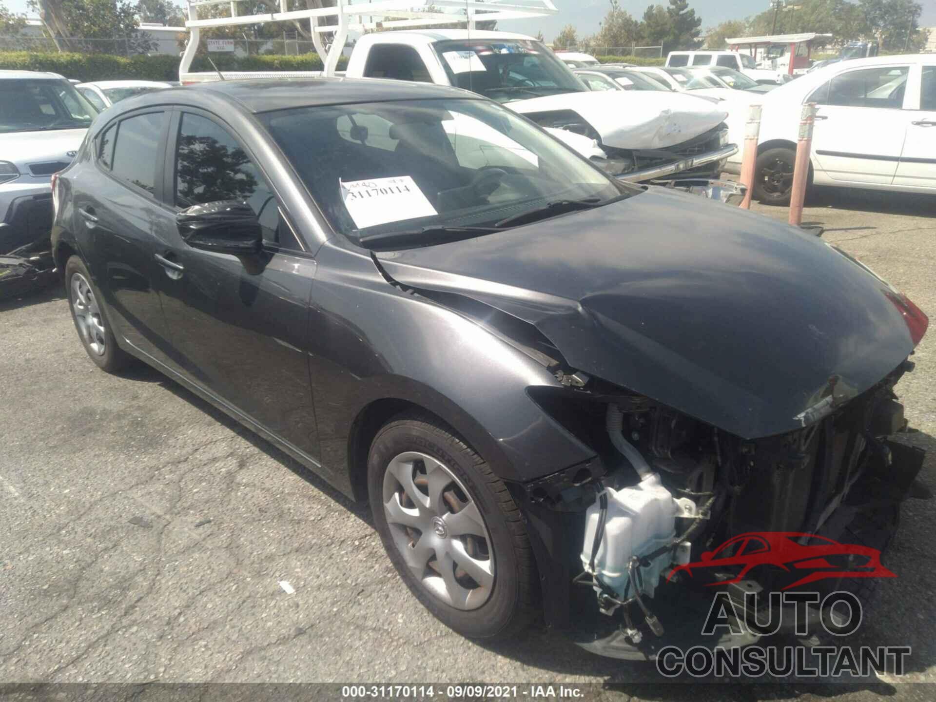 MAZDA MAZDA3 2016 - JM1BM1J72G1325042