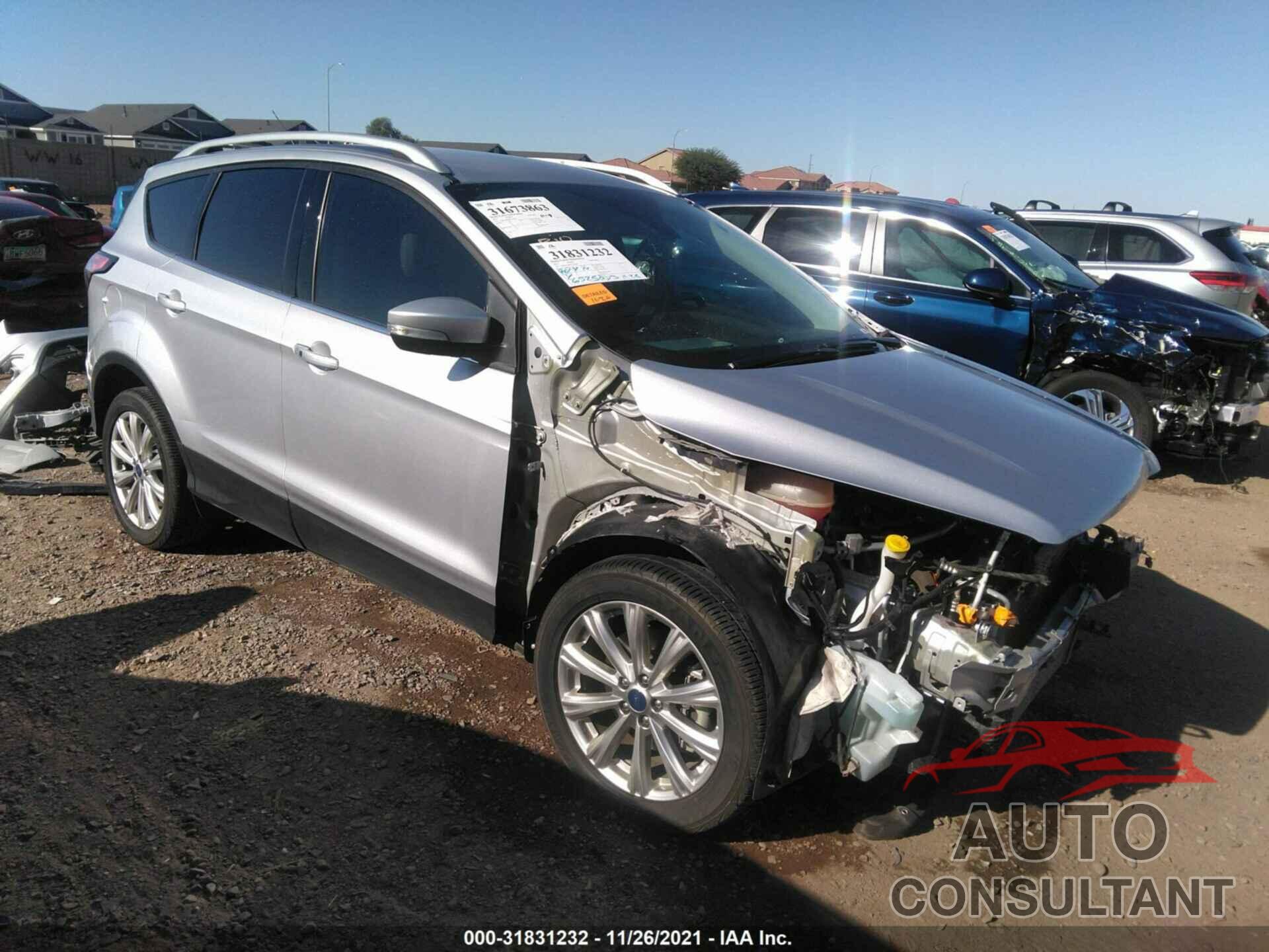 FORD ESCAPE 2017 - 1FMCU0J99HUC80385