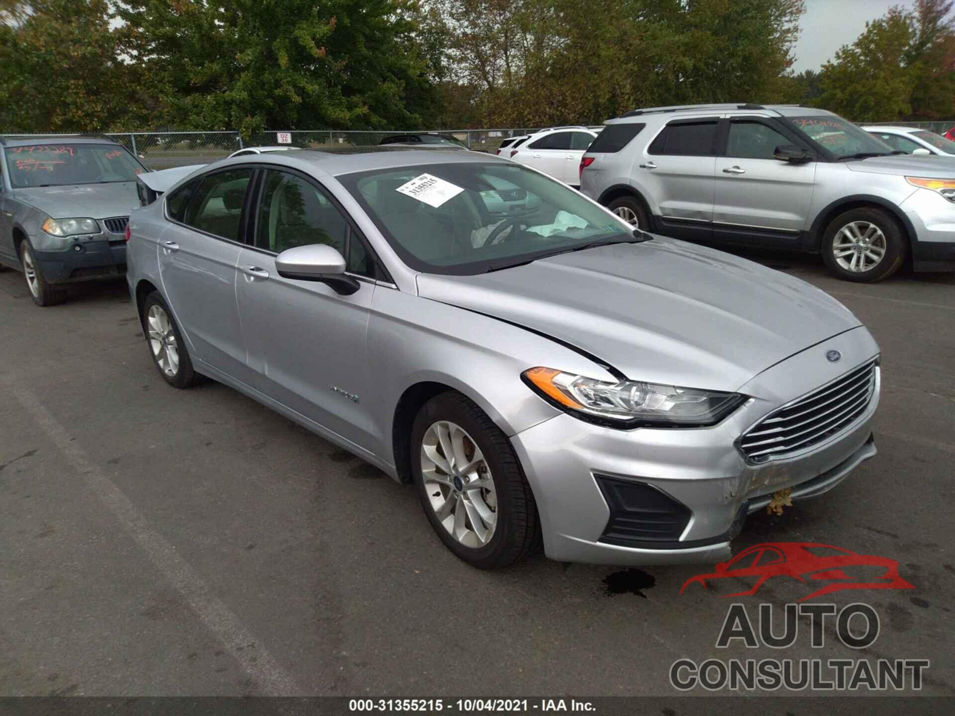 FORD FUSION HYBRID 2019 - 3FA6P0LU5KR119904