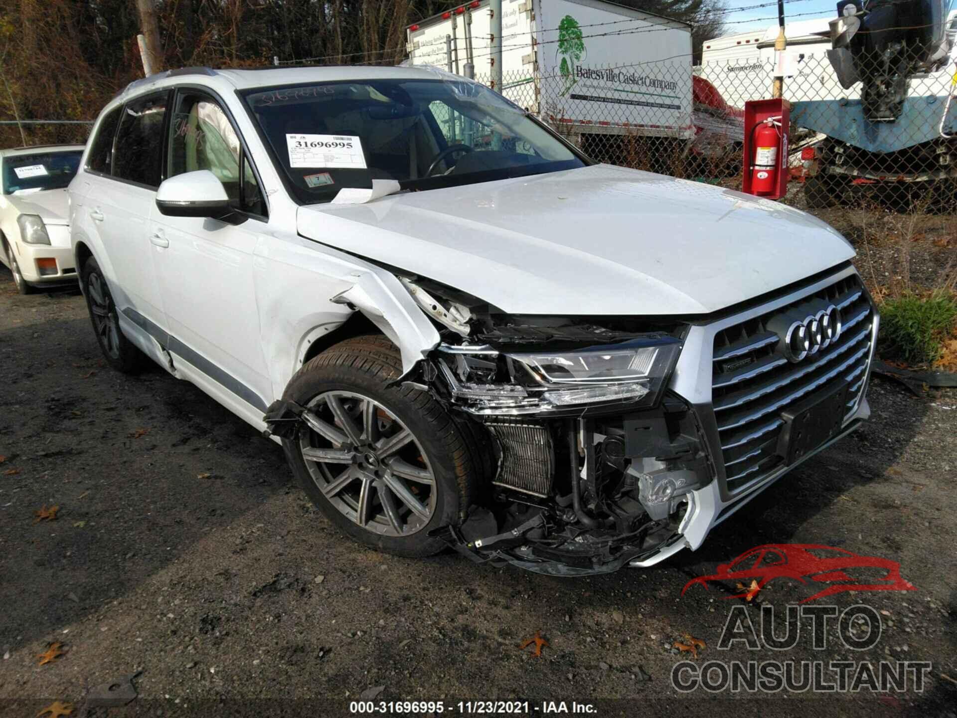 AUDI Q7 2018 - WA1VAAF74JD026313