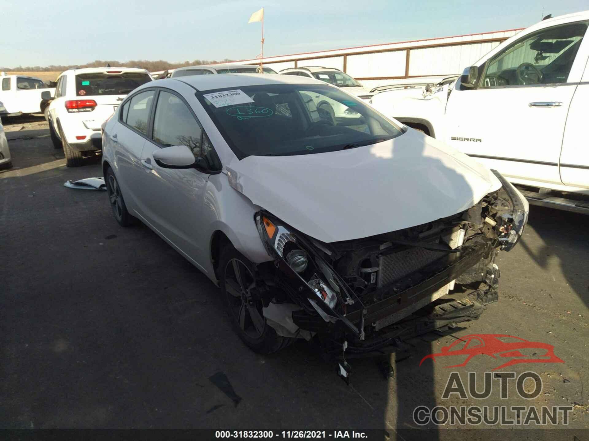 KIA FORTE 2018 - 3KPFL4A74JE278171