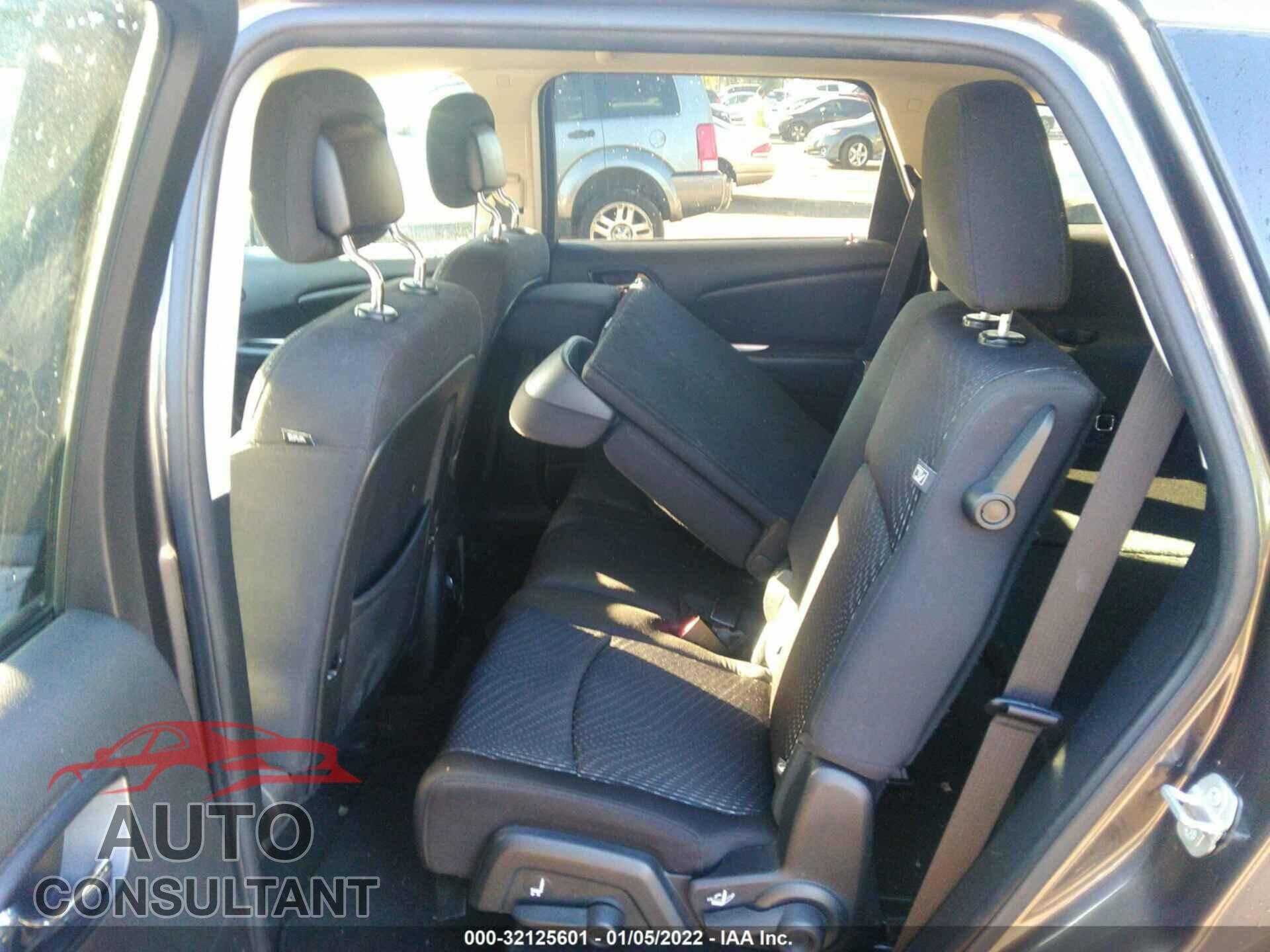 DODGE JOURNEY 2017 - 3C4PDCBG3HT511067