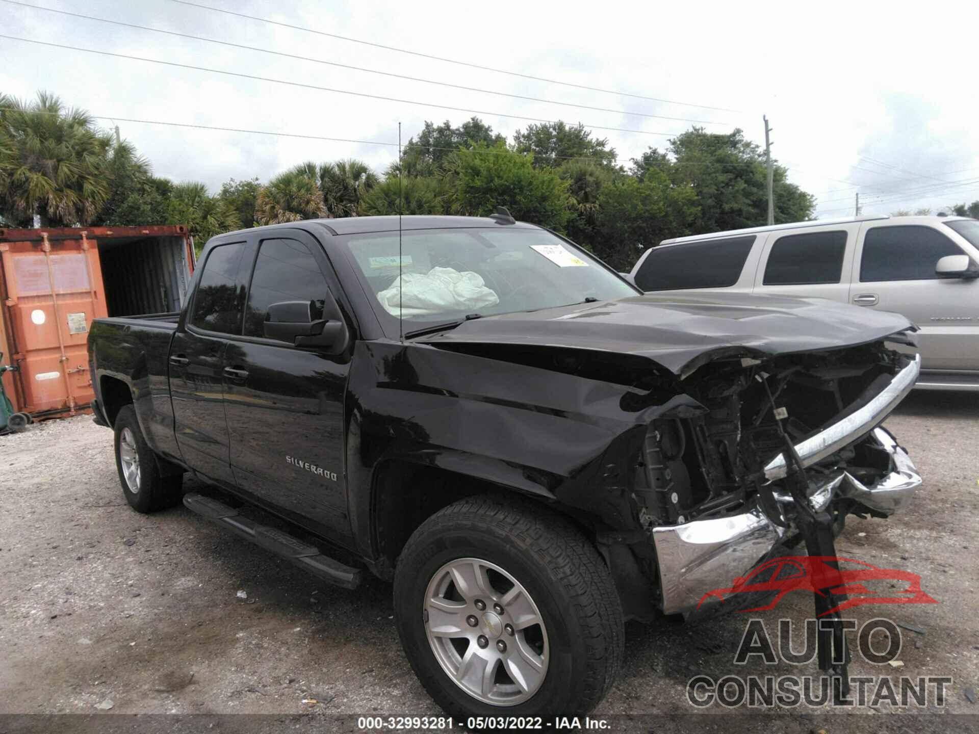 CHEVROLET SILVERADO 1500 2018 - 1GCRCREC8JZ164552