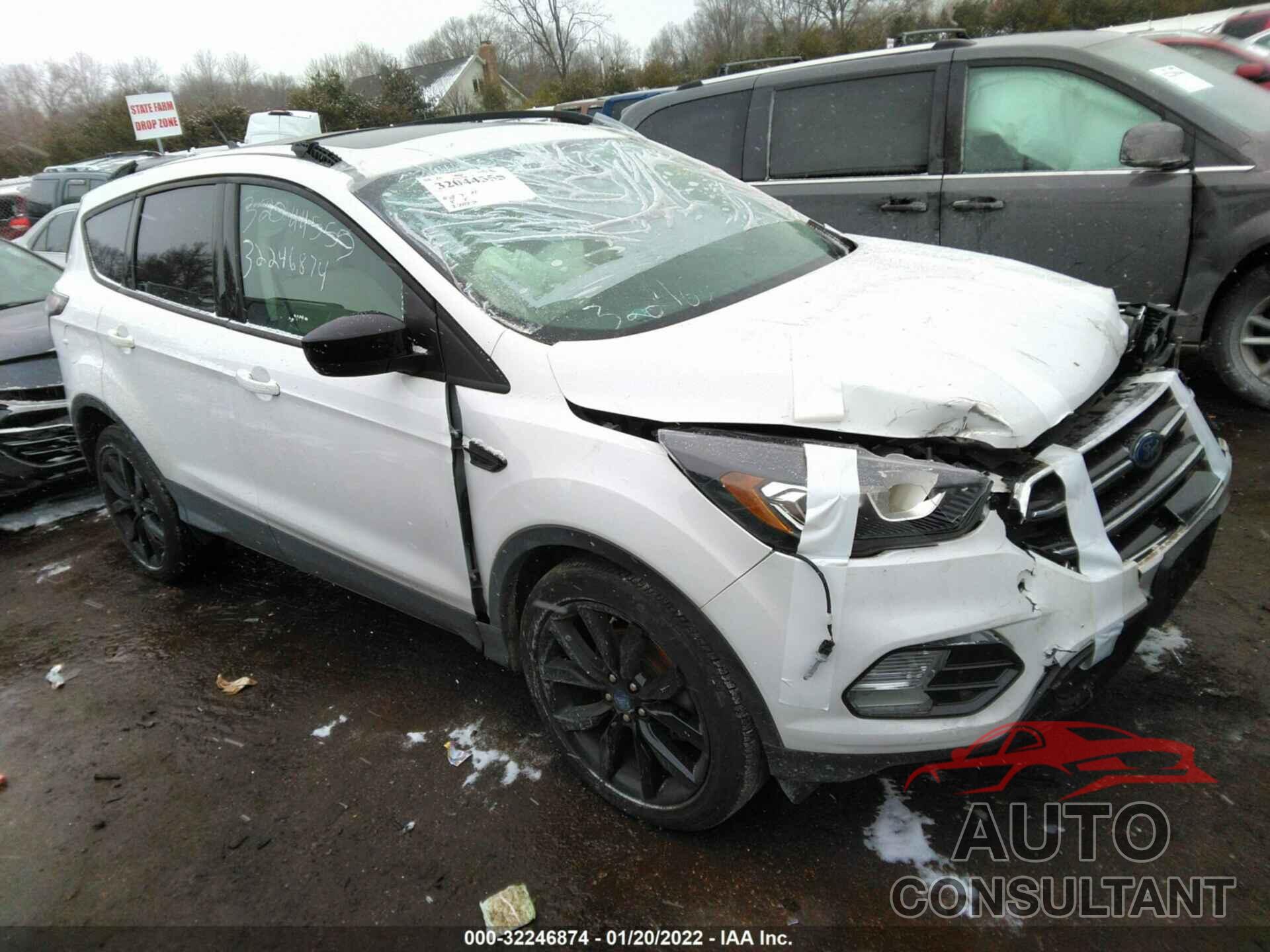 FORD ESCAPE 2018 - 1FMCU0HD2JUC73990