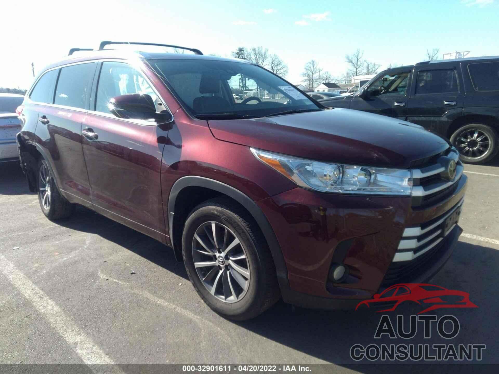 TOYOTA HIGHLANDER 2018 - 5TDJZRFH8JS875692