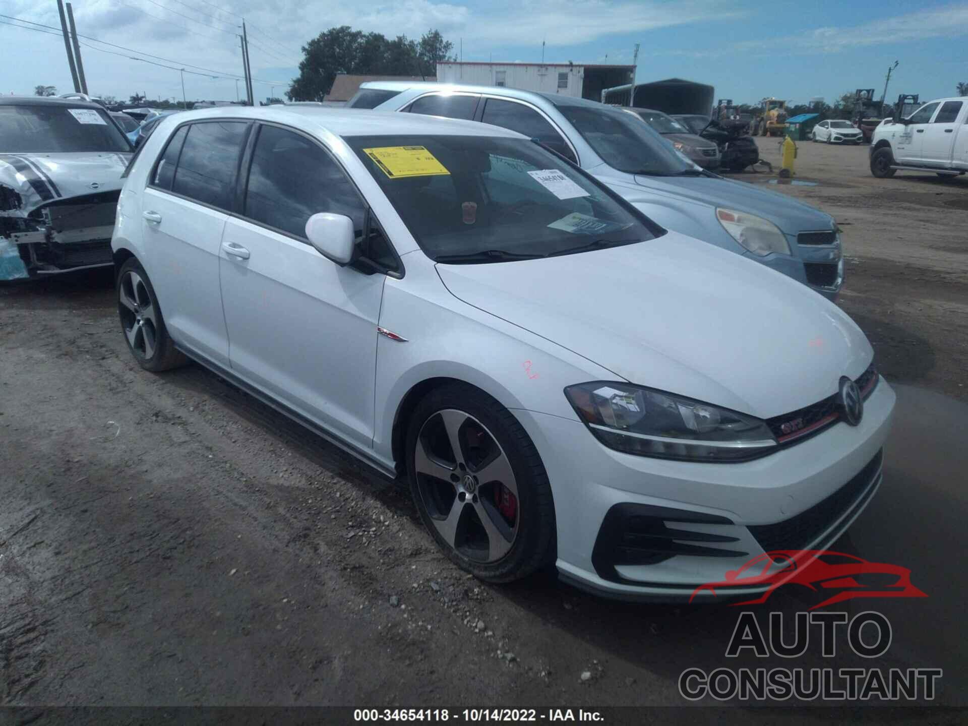 VOLKSWAGEN GOLF GTI 2019 - 3VW5T7AU3KM011644