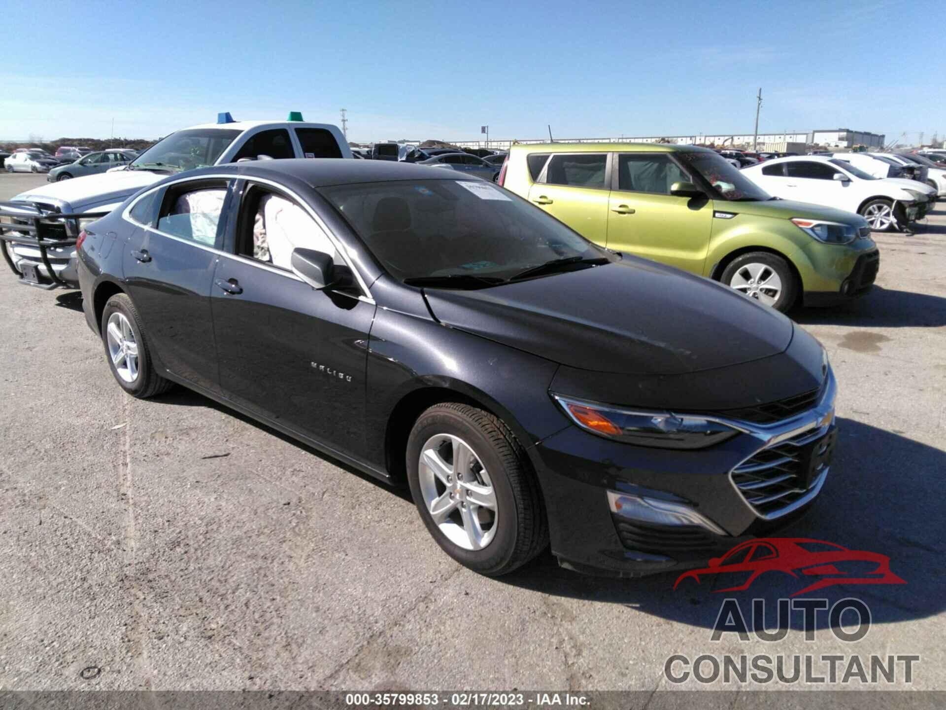 CHEVROLET MALIBU 2022 - 1G1ZB5ST1NF209444