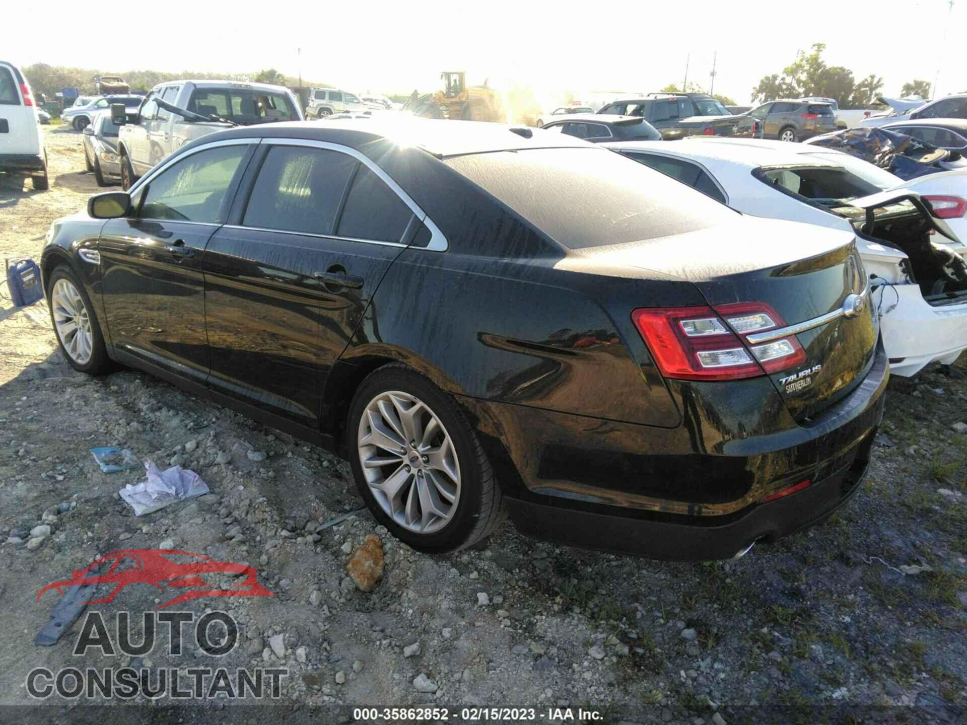 FORD TAURUS 2017 - 1FAHP2F80HG104634