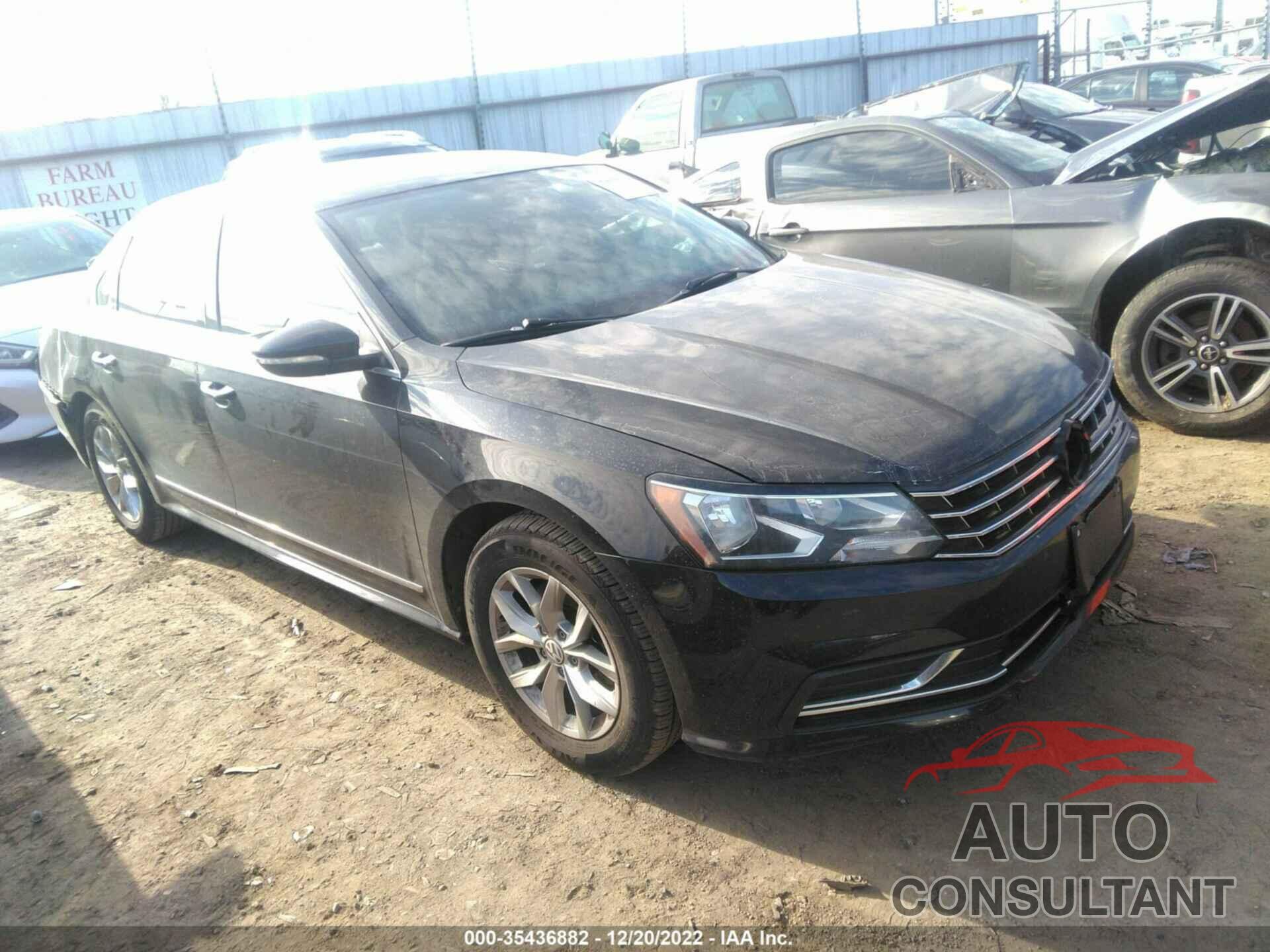 VOLKSWAGEN PASSAT 2017 - 1VWAT7A35HC071229