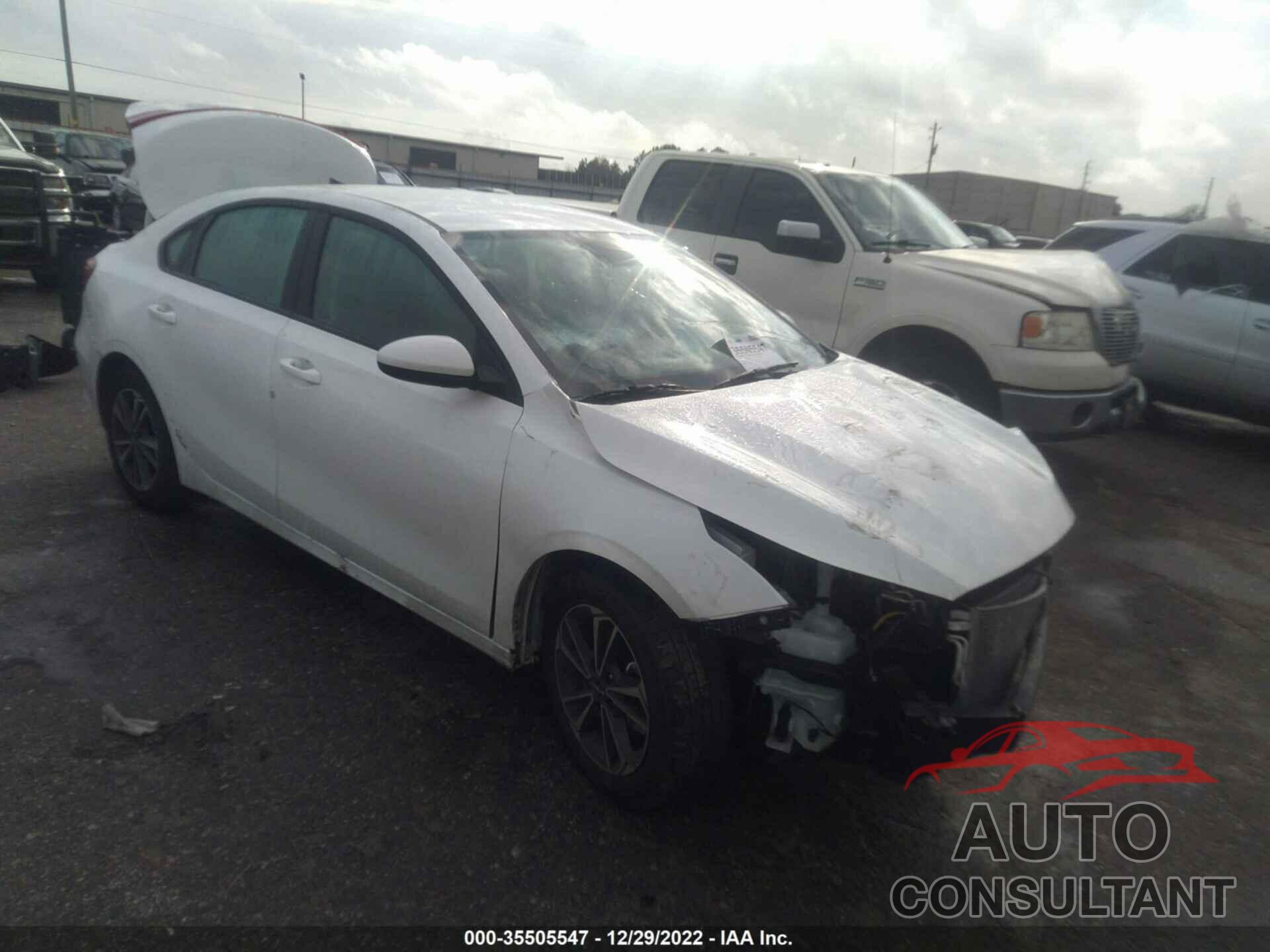 KIA FORTE 2023 - 3KPF24AD5PE507944