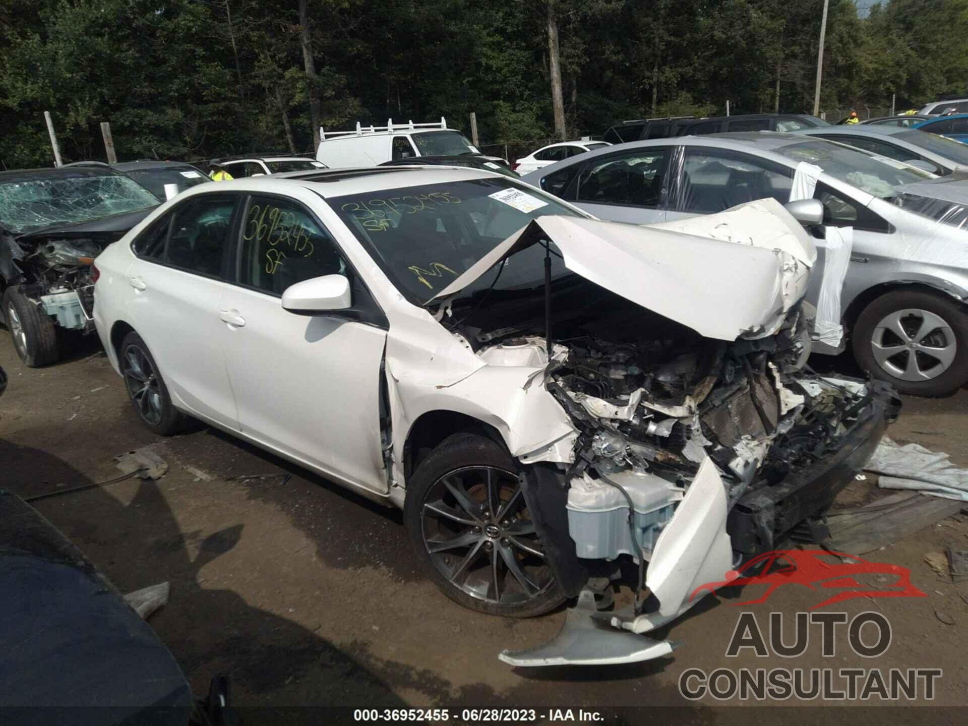 TOYOTA CAMRY 2015 - 4T1BF1FK8FU899757