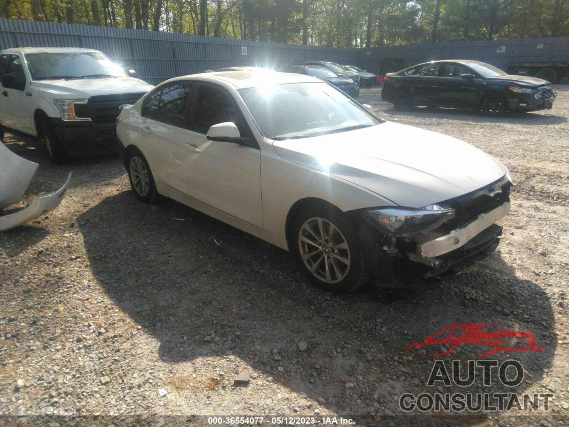 BMW 3 SERIES 2017 - WBA8A3C50HK692007
