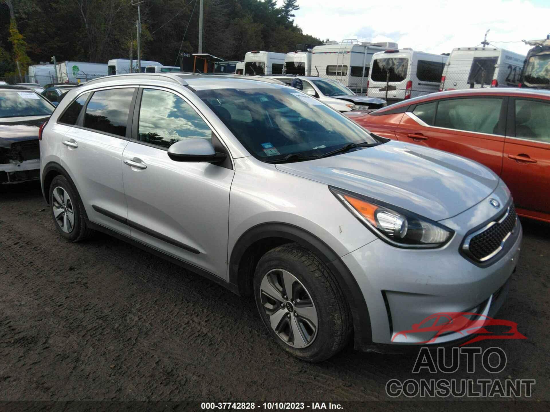 KIA NIRO 2018 - KNDCB3LCXJ5118737