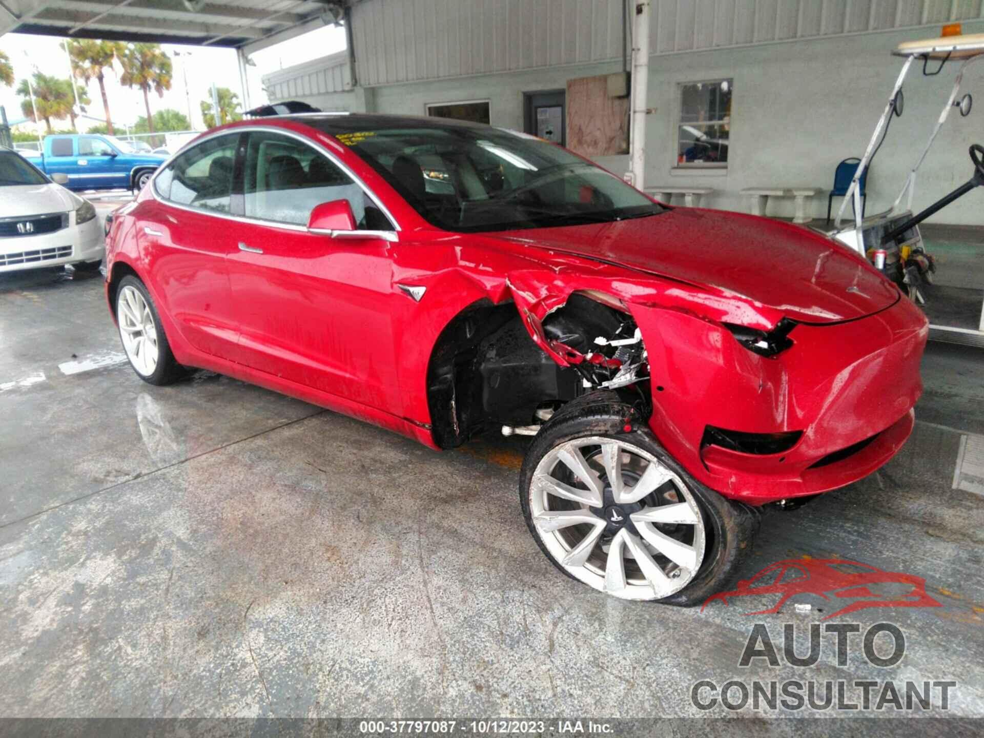 TESLA MODEL 3 2018 - 5YJ3E1EA9JF018005