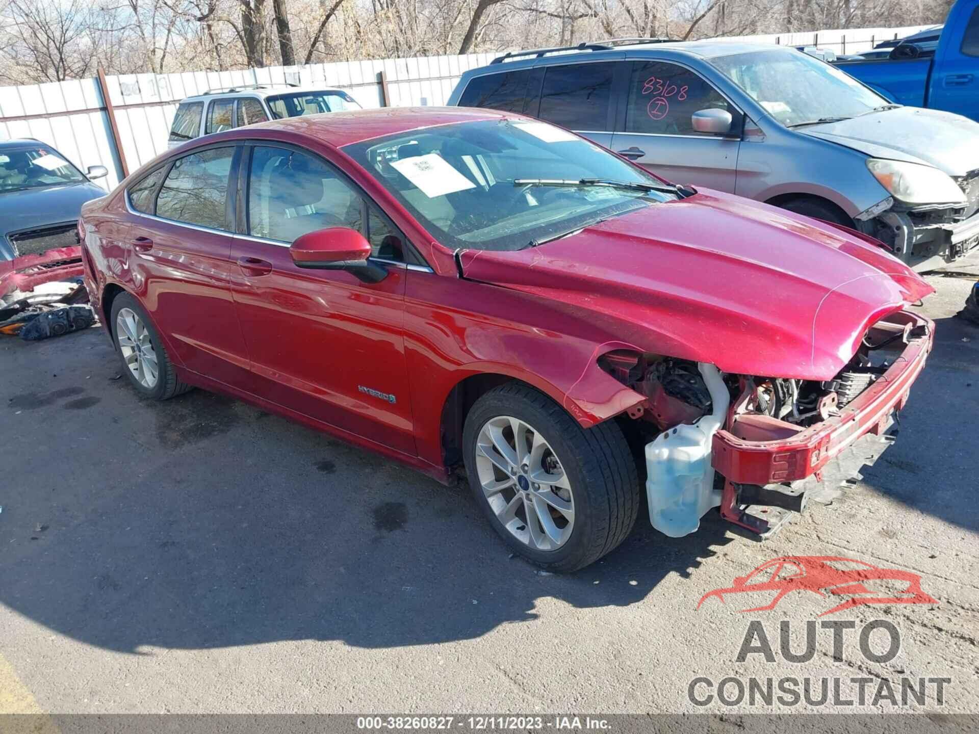 FORD FUSION HYBRID 2019 - 3FA6P0LU0KR206710