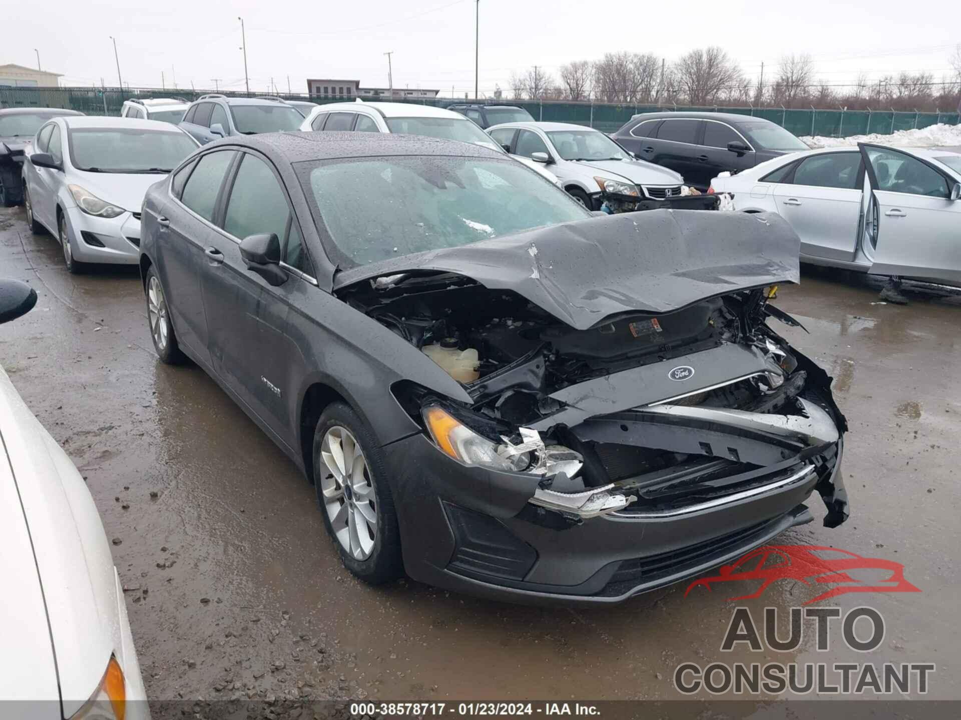 FORD FUSION HYBRID 2019 - 3FA6P0LU8KR130105