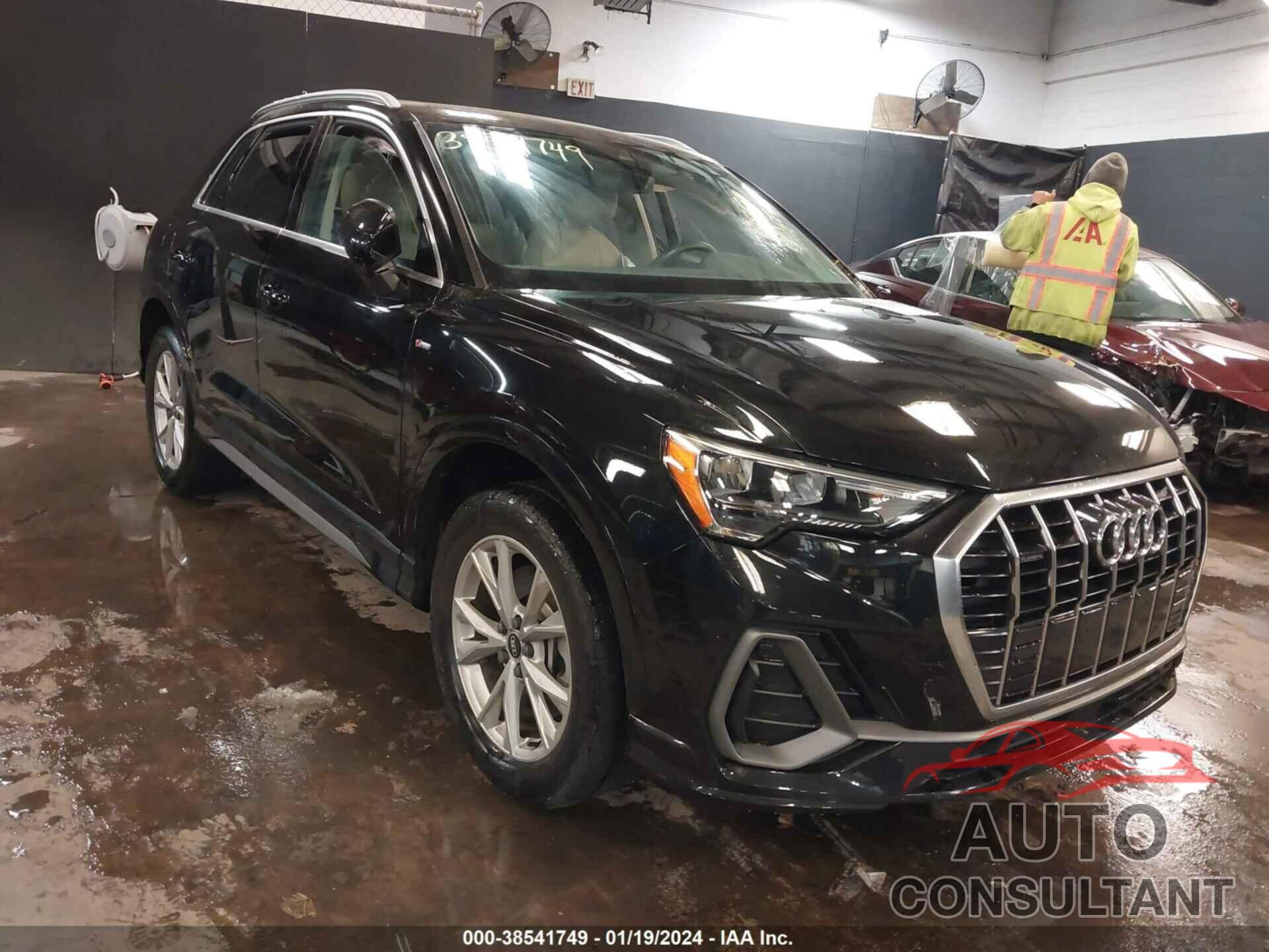 AUDI Q3 2021 - WA1DECF33M1052125