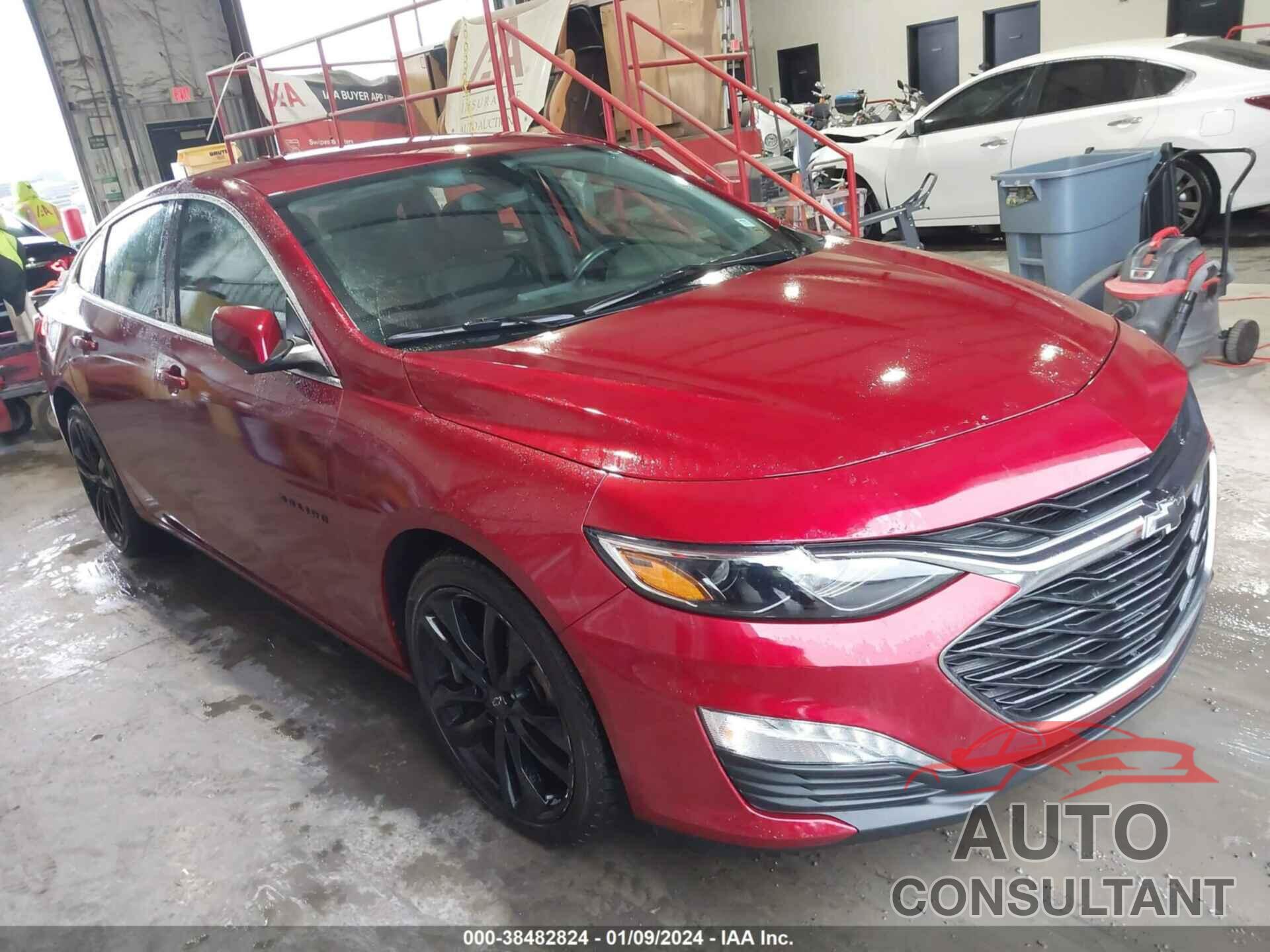 CHEVROLET MALIBU 2021 - 1G1ZD5ST1MF040194