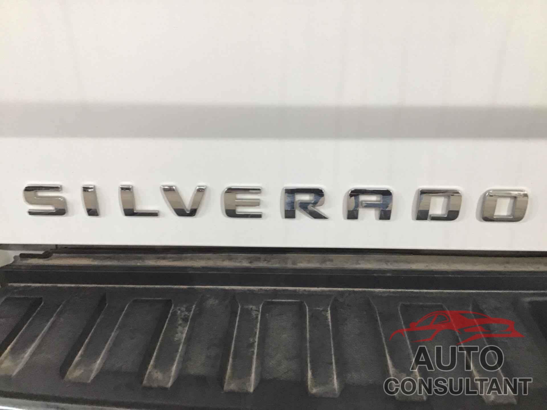 CHEVROLET SILVERADO 2018 - 1GCVKREC9JZ350134