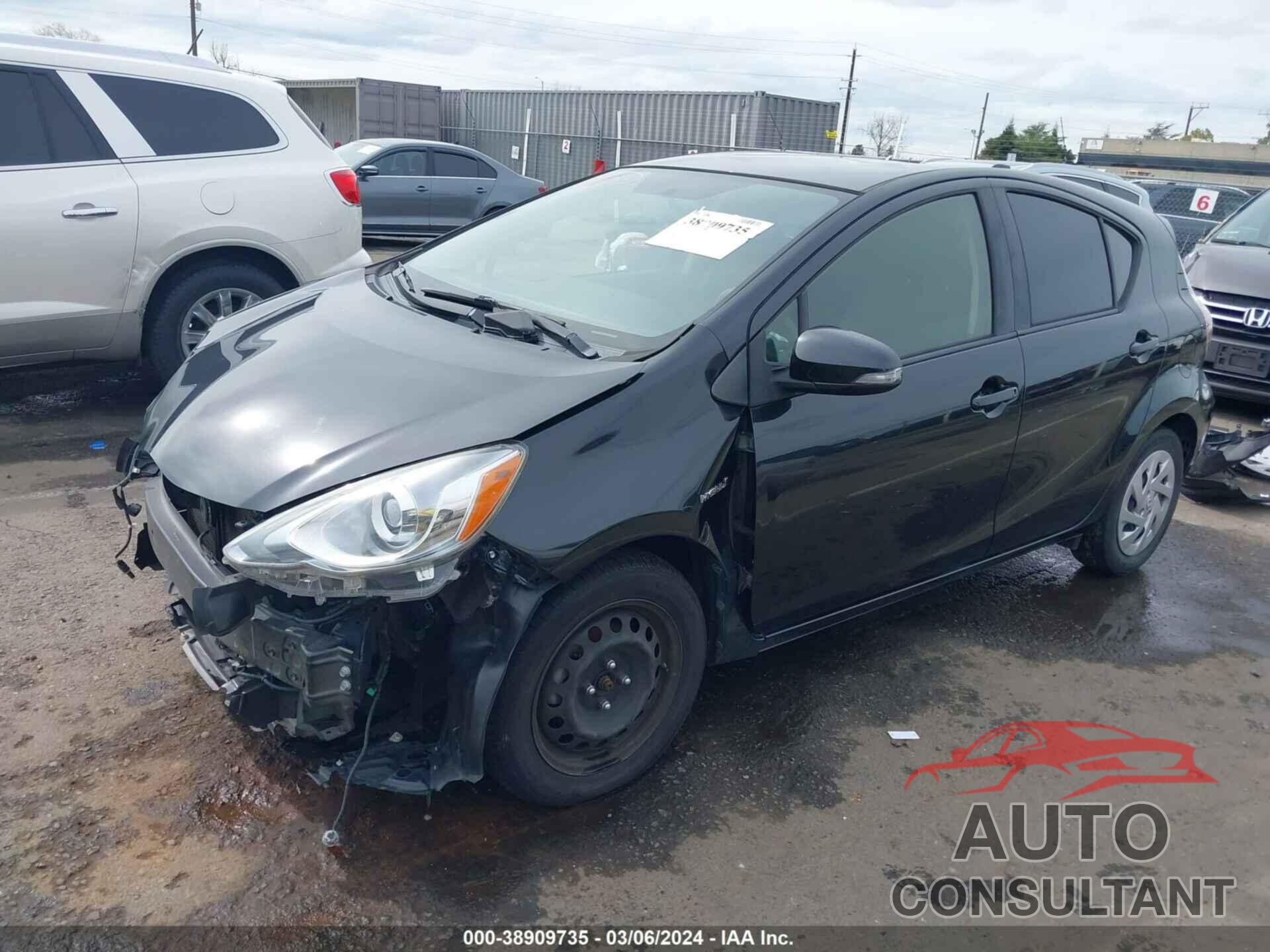 TOYOTA PRIUS C 2016 - JTDKDTB38G1135429