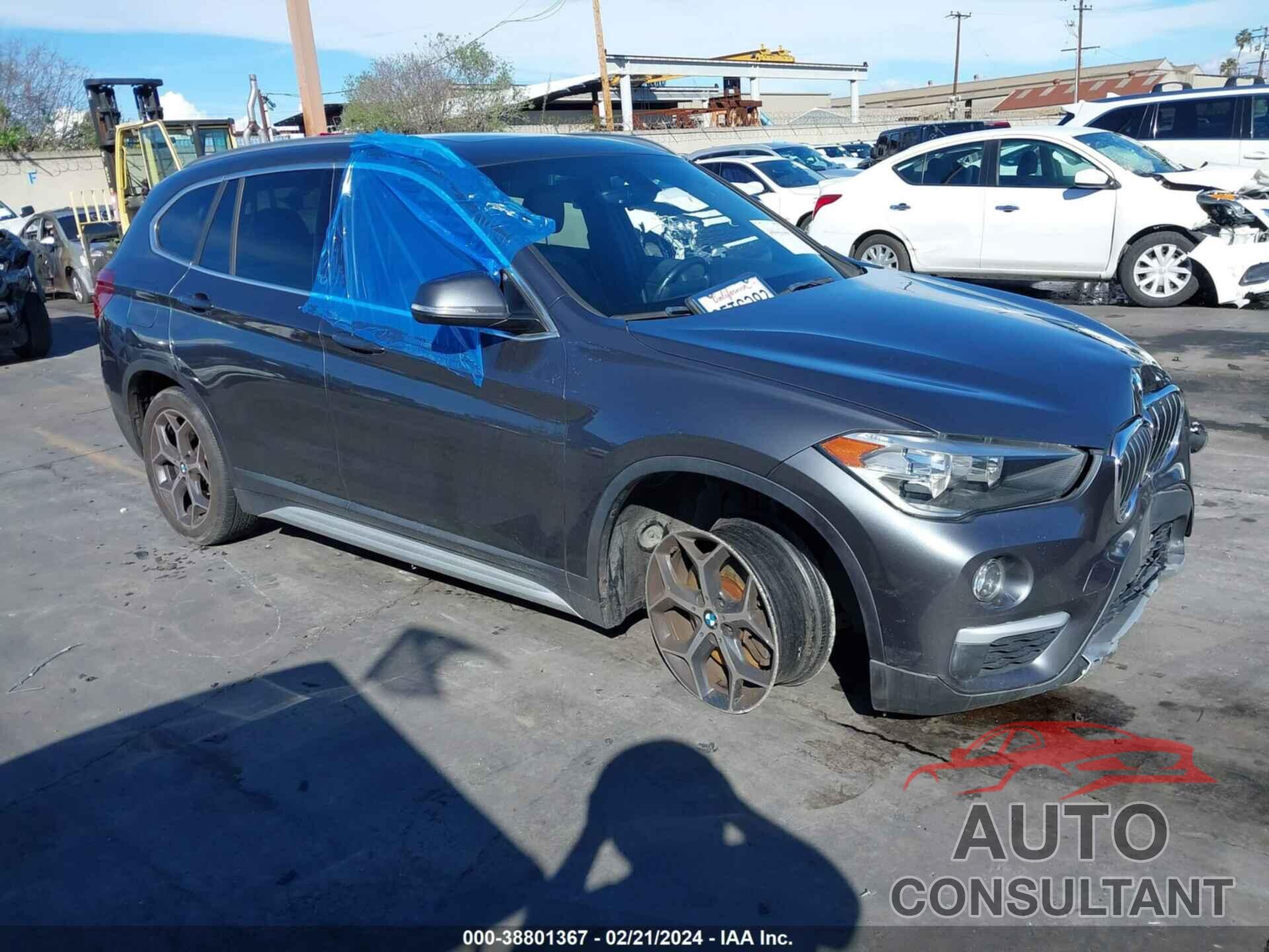 BMW X1 2018 - WBXHU7C37J5L08425