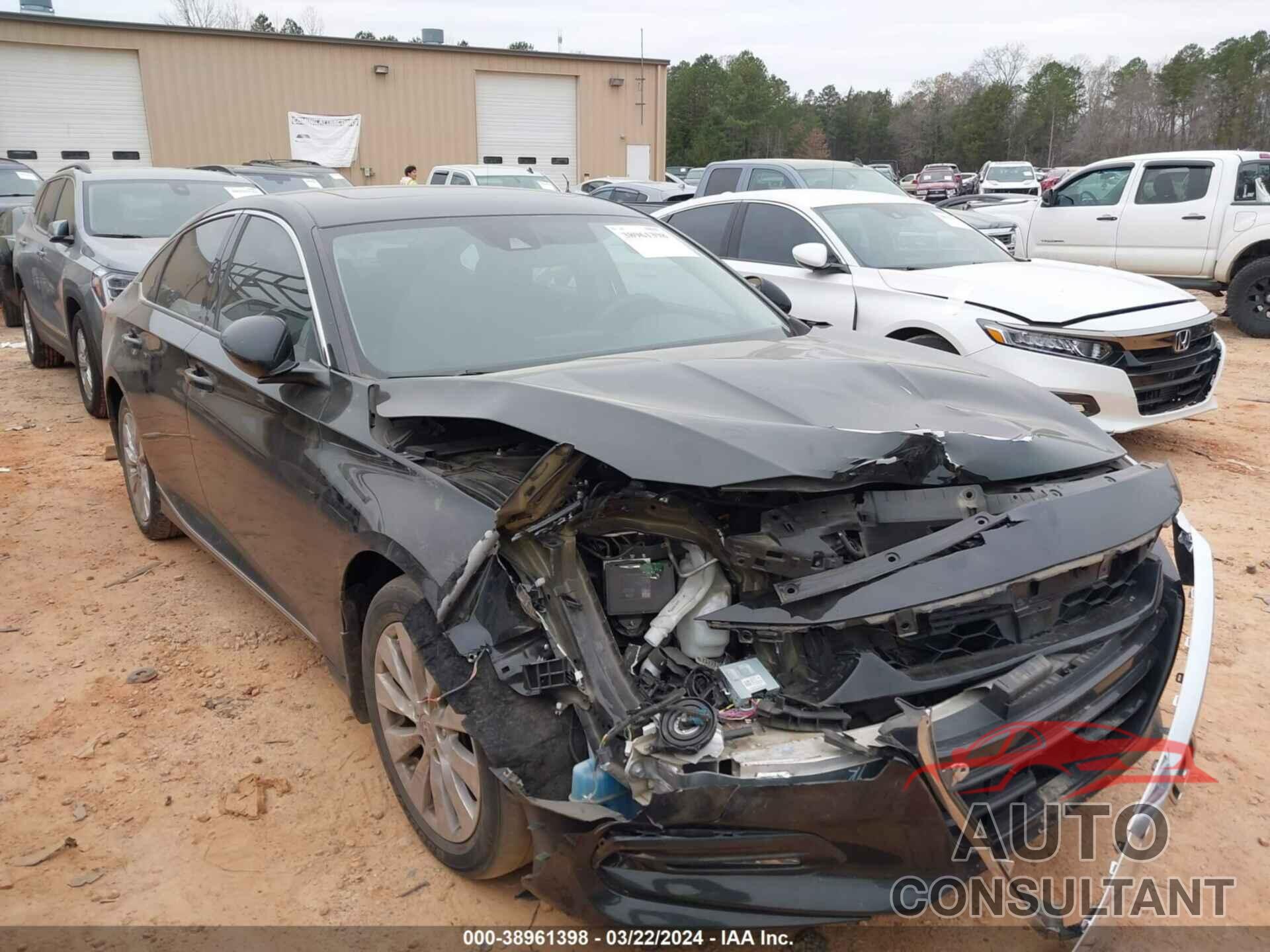 HONDA ACCORD 2018 - 1HGCV1F44JA157994