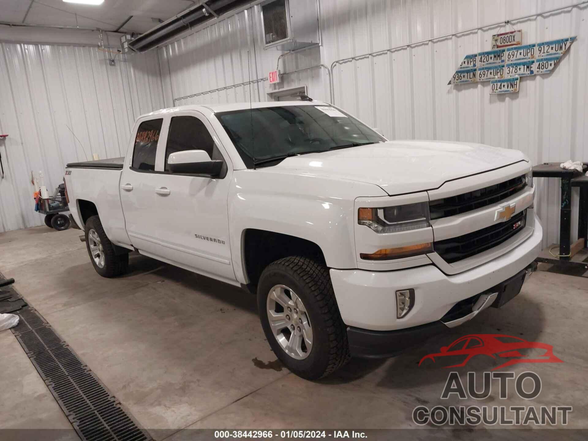 CHEVROLET SILVERADO 1500 2016 - 1GCVKREC7GZ283011