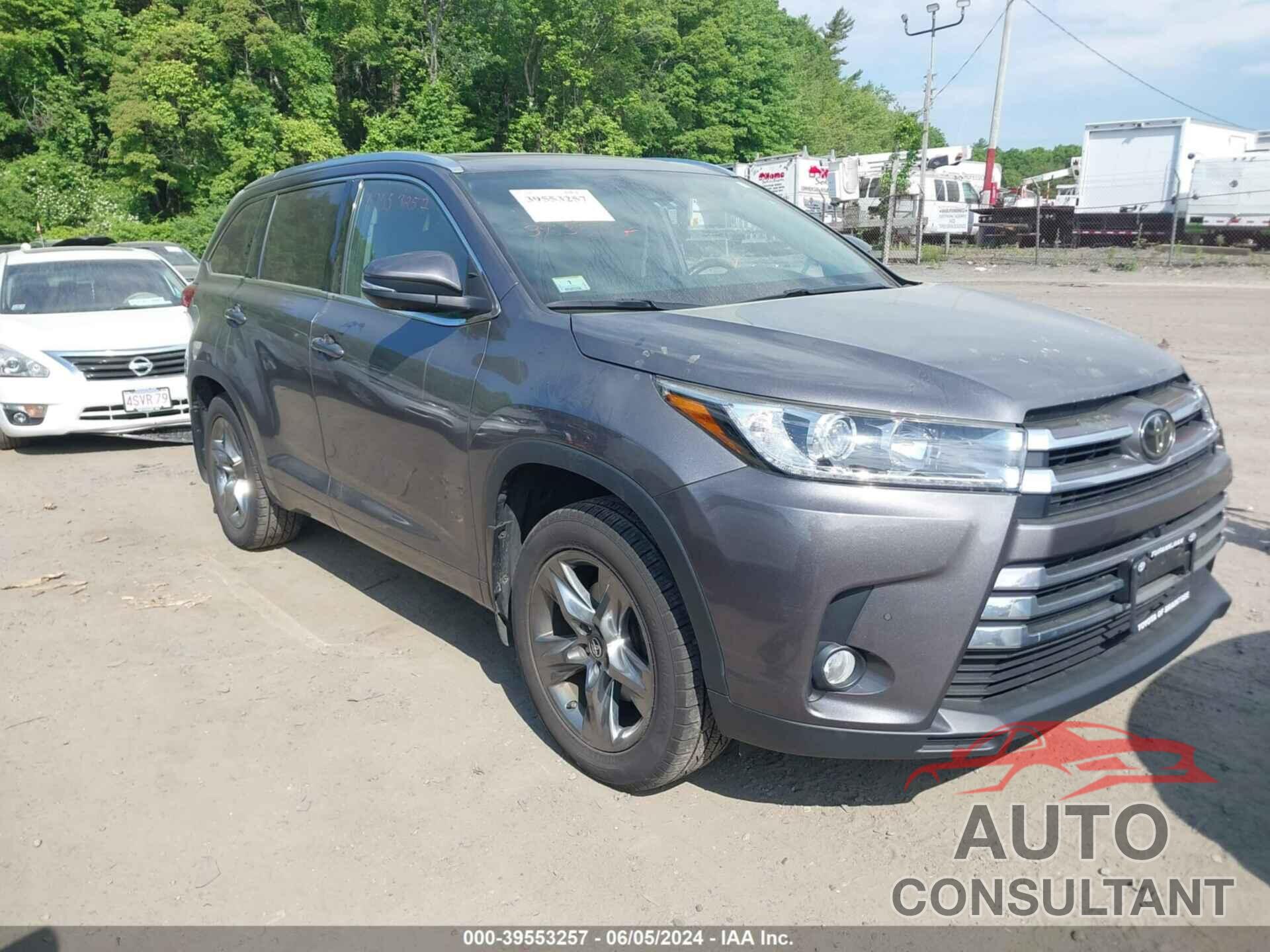 TOYOTA HIGHLANDER 2018 - 5TDDZRFH2JS805490