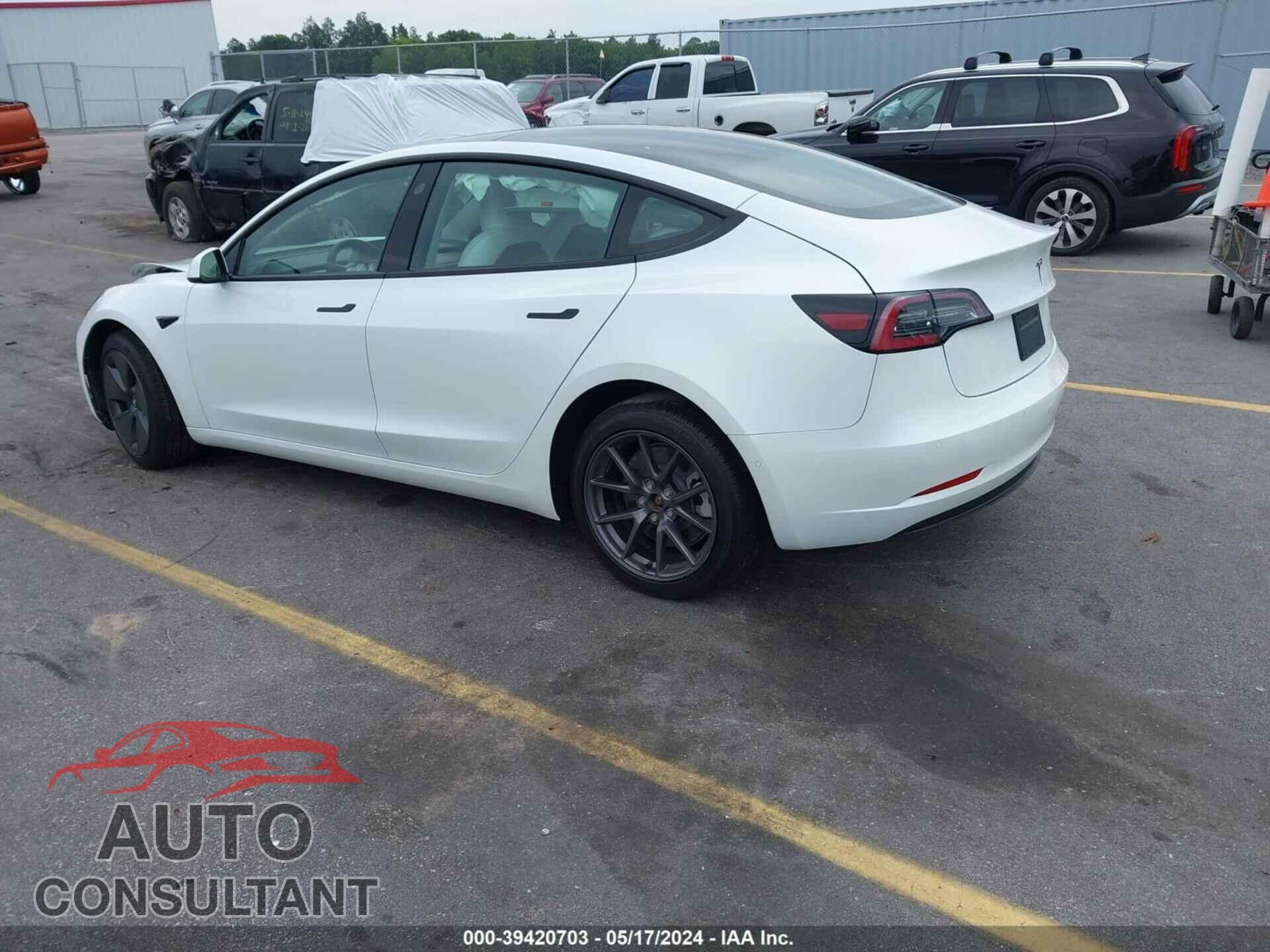 TESLA MODEL 3 2022 - 5YJ3E1EB0NF267002