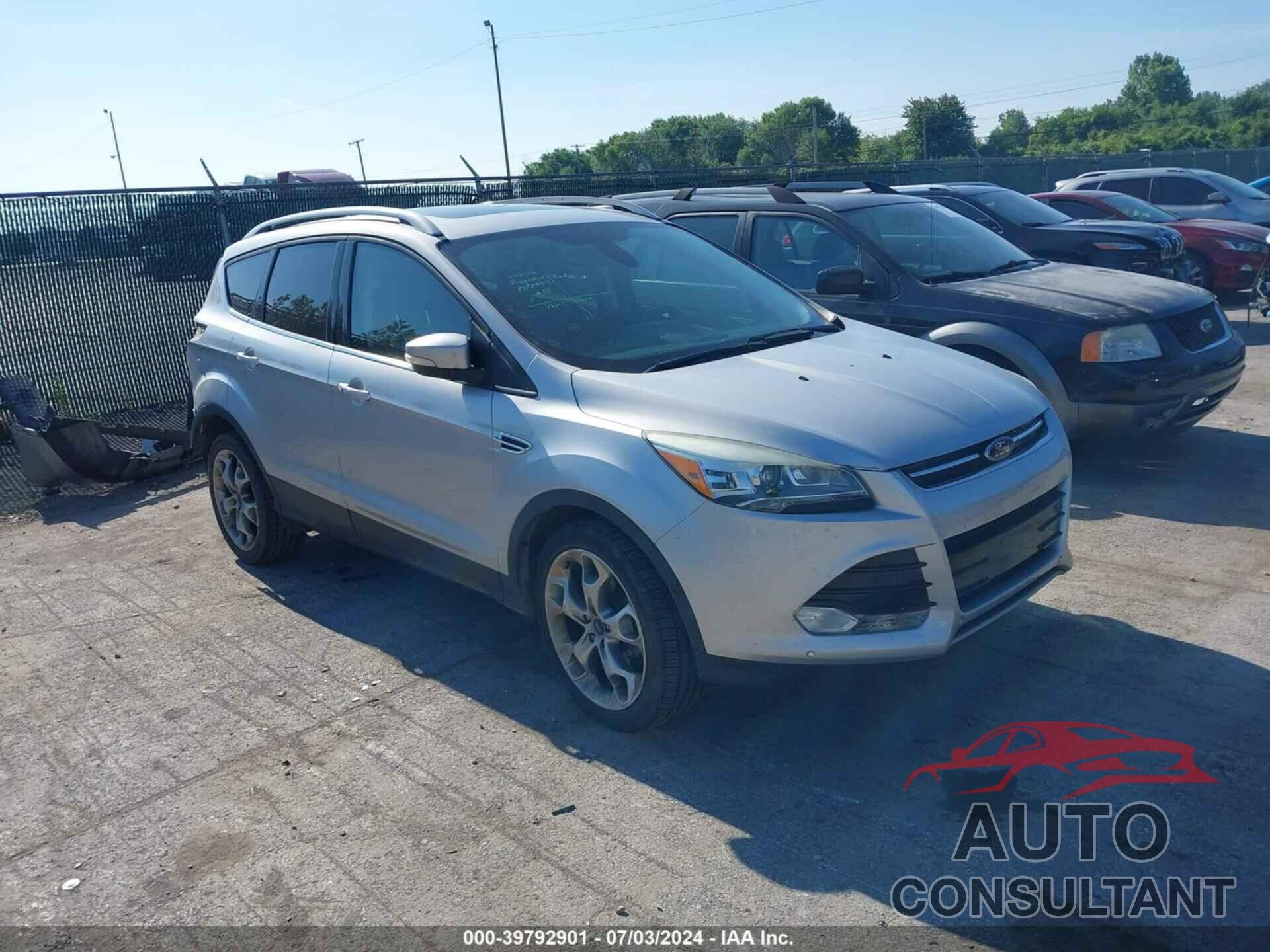 FORD ESCAPE 2016 - 1FMCU9J94GUA09043