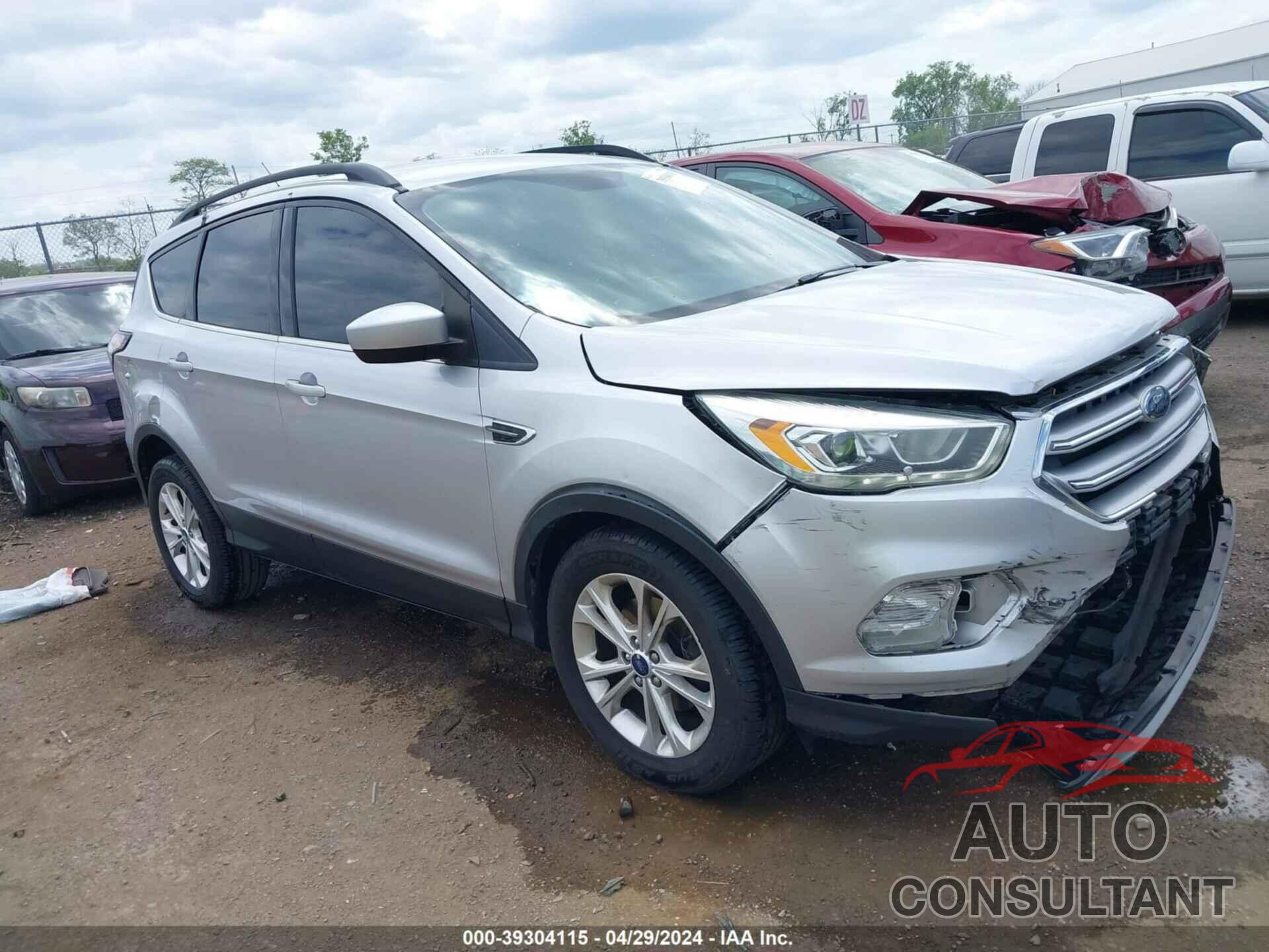 FORD ESCAPE 2017 - 1FMCU0GD3HUC54053