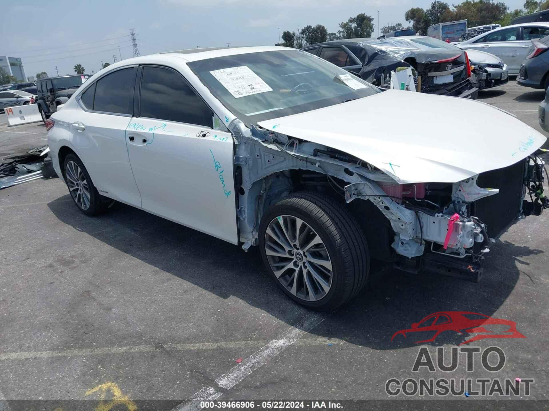 LEXUS ES 2019 - JTHB21B11K2030371