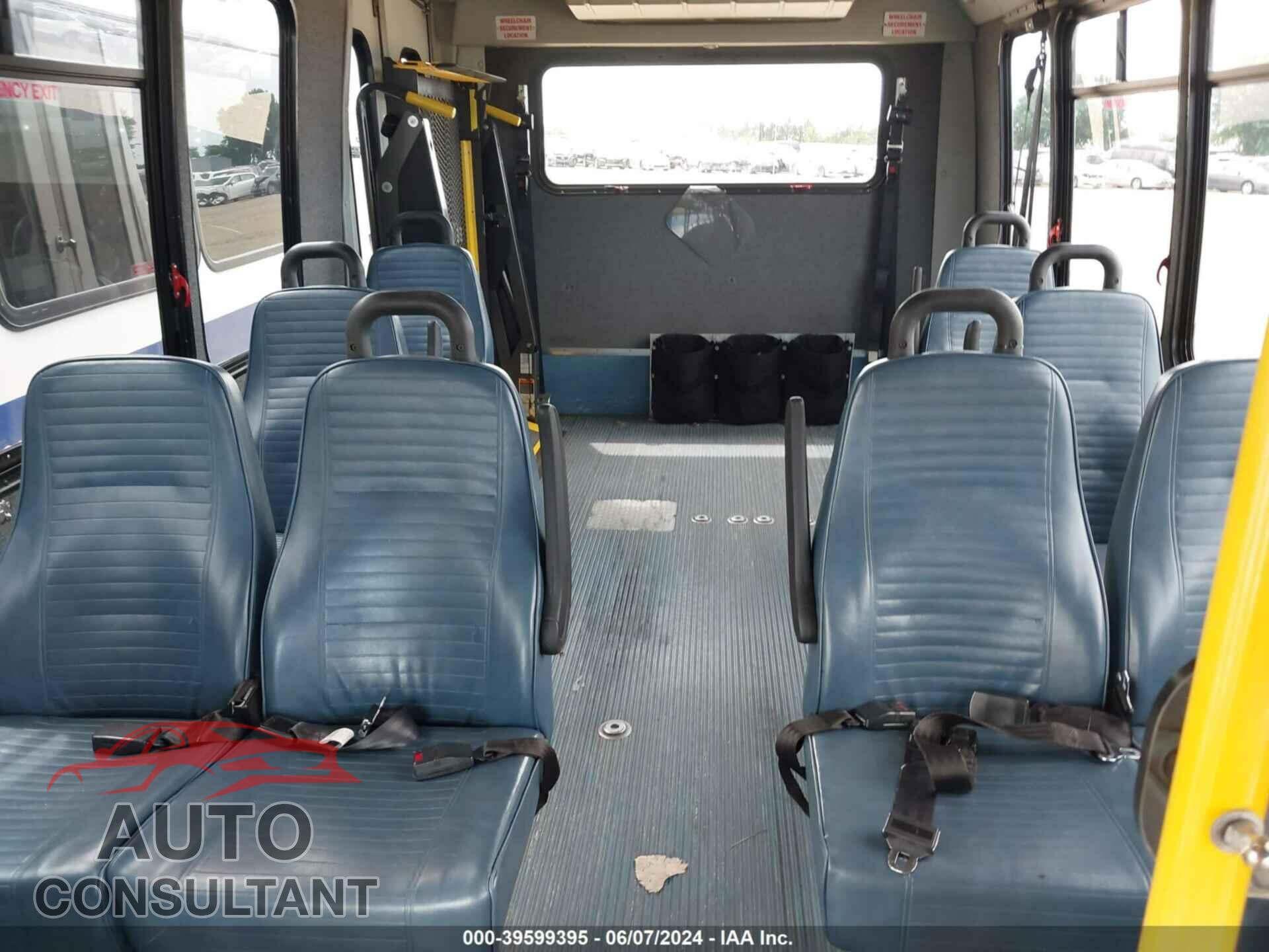 FORD E-450 CUTAWAY 2017 - 1FDFE4FS3HDC36475